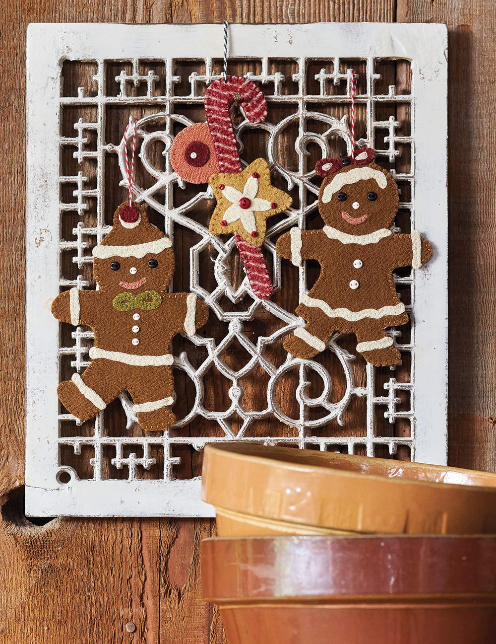 Buttermilk Basin's Ornament Extravaganza: 45 Easy-to-Stitch Designs!