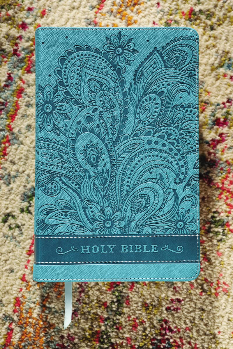 NIV, Bible for Teen Girls, Leathersoft, Blue, Thumb Indexed Tabs: Growing in Faith, Hope, and Love – The Perfect Christian Faith Gift for Your Teenage Girl, Age 13-18