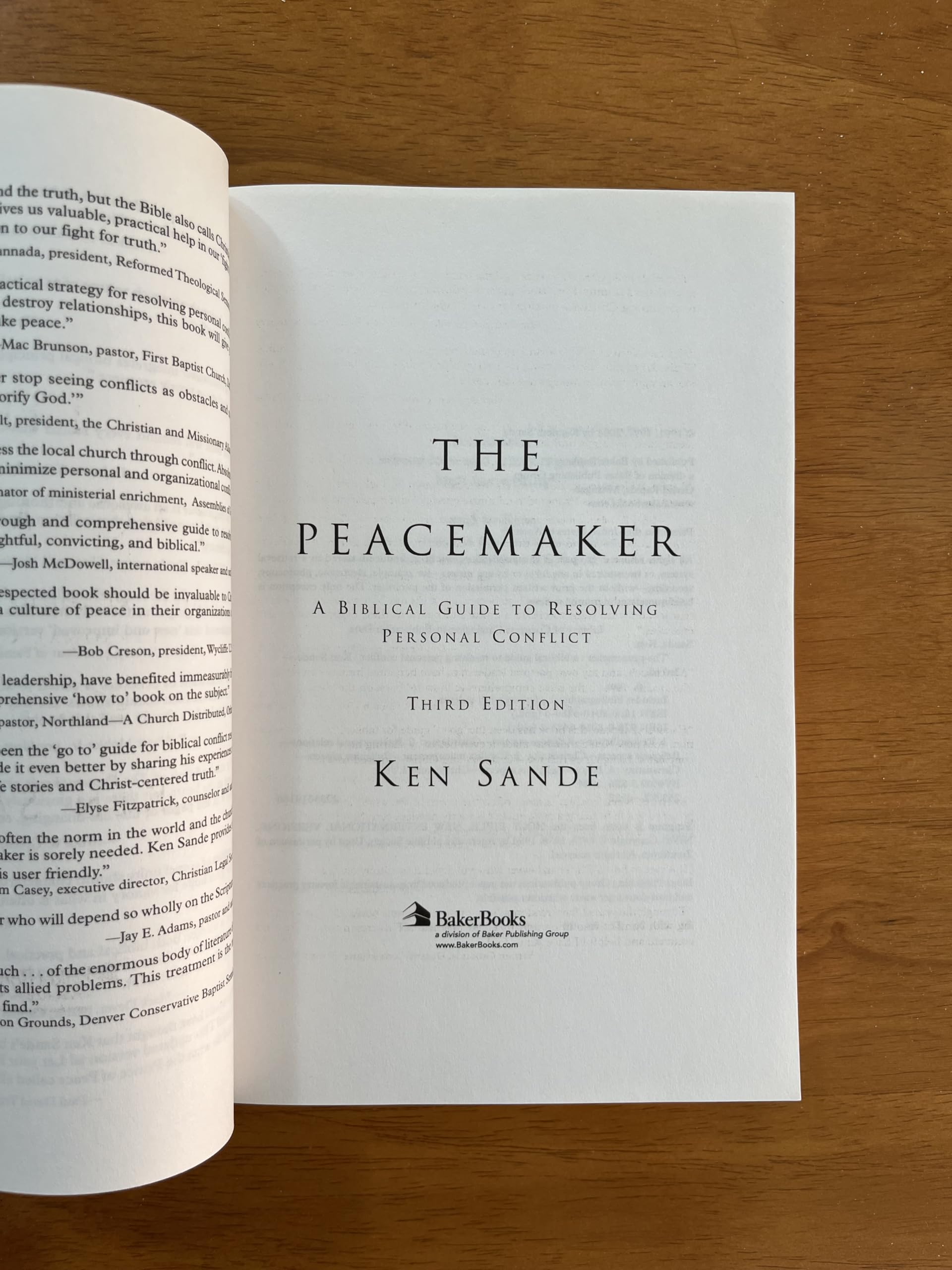 The Peacemaker: A Biblical Guide to Resolving Personal Conflict  Marriage Help for Couples  Improve Family Relationships and Communication  Christian Principles for Peace
