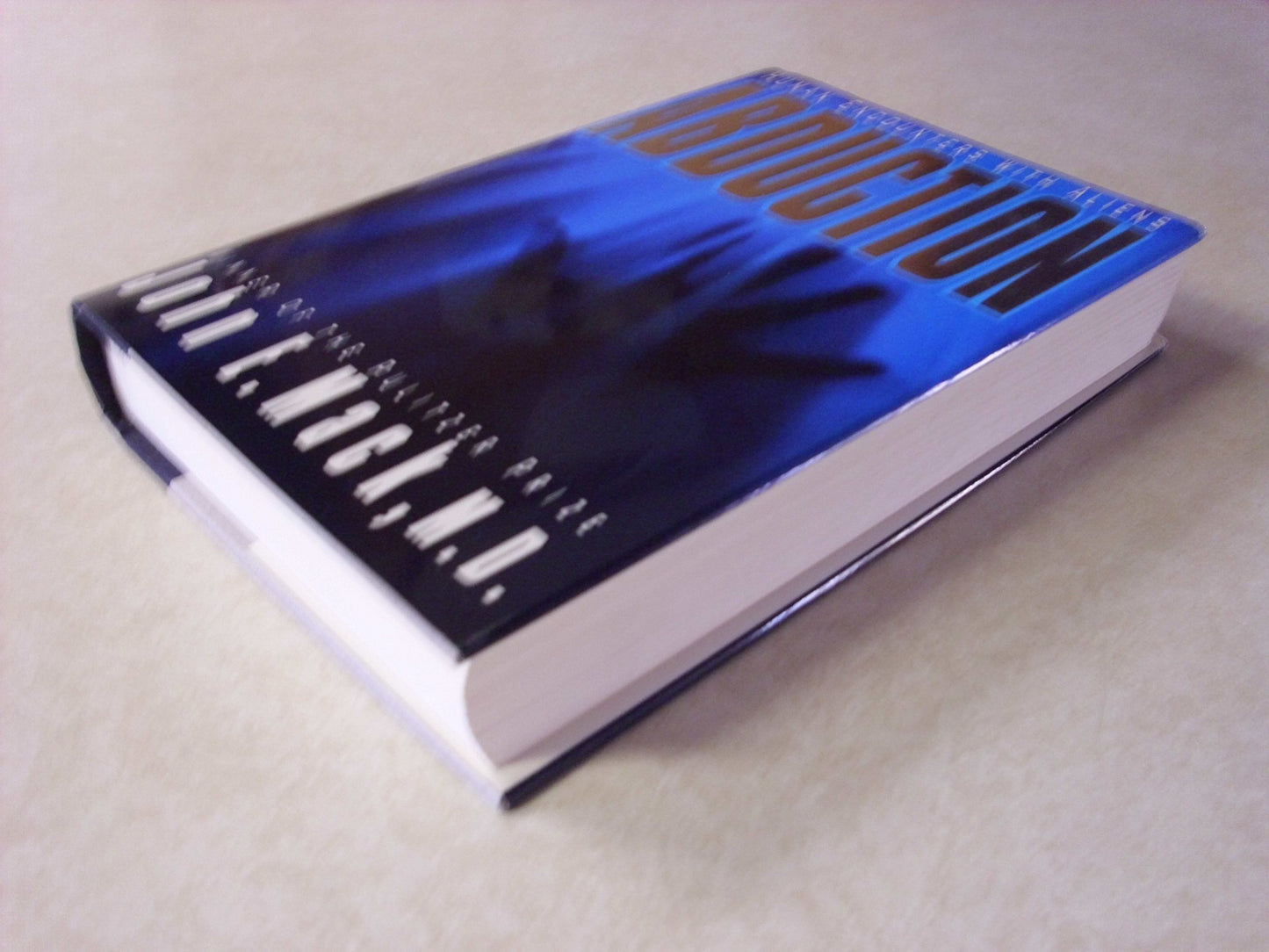 Abduction: Human Encounters with Aliens by John E. Mack