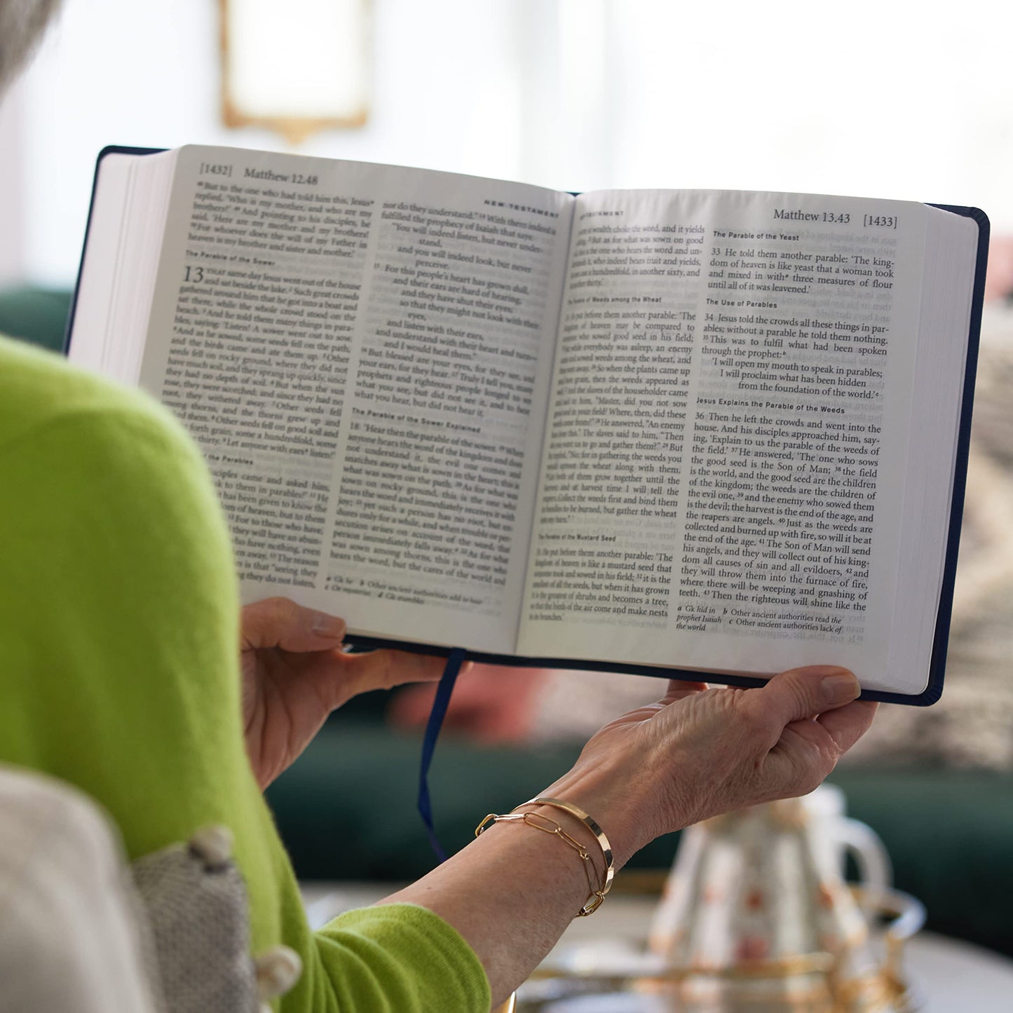 NRSV XL, Catholic Edition, Navy Leathersoft: Holy Bible