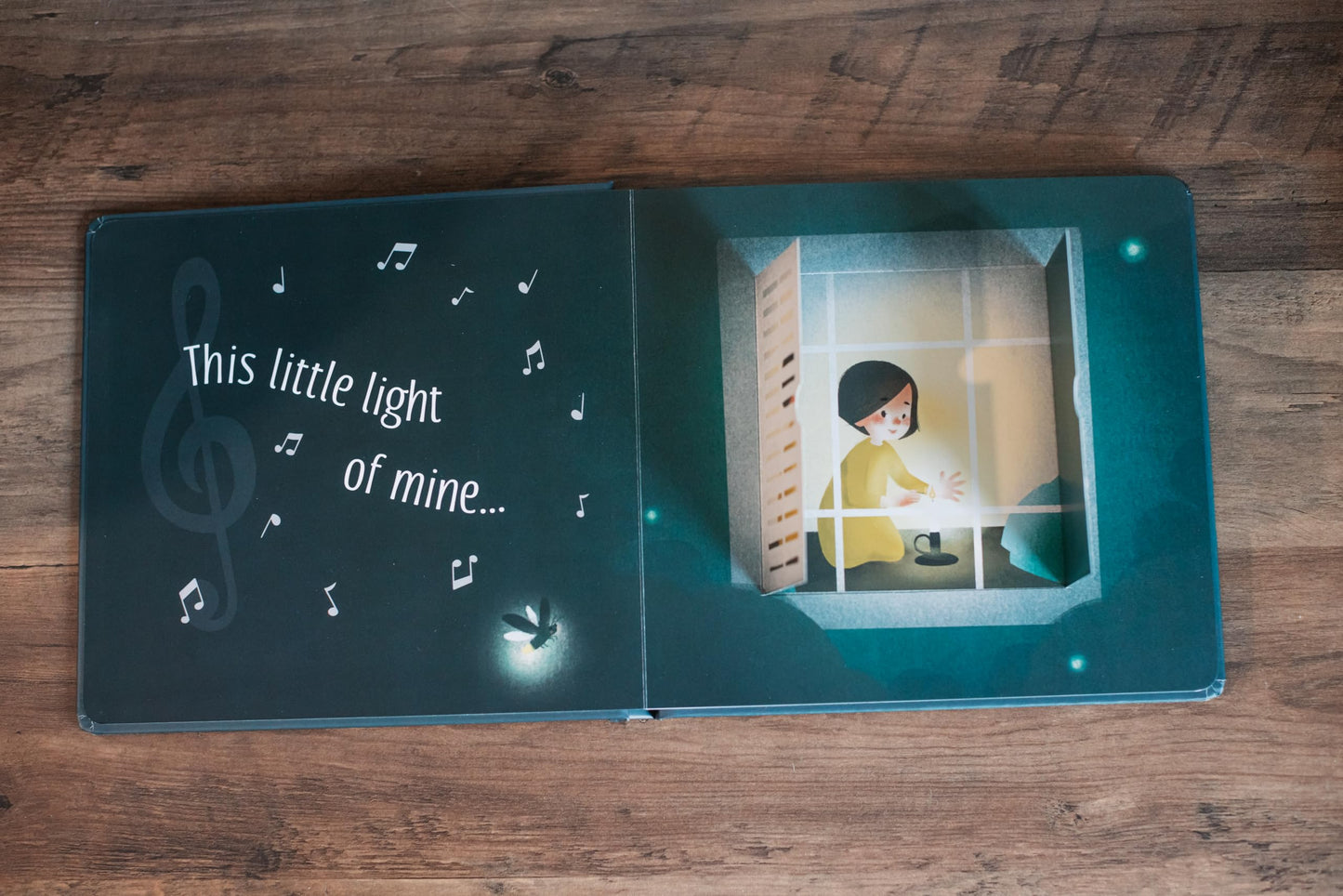 This Little Light of Mine: A Lift the Flap Book