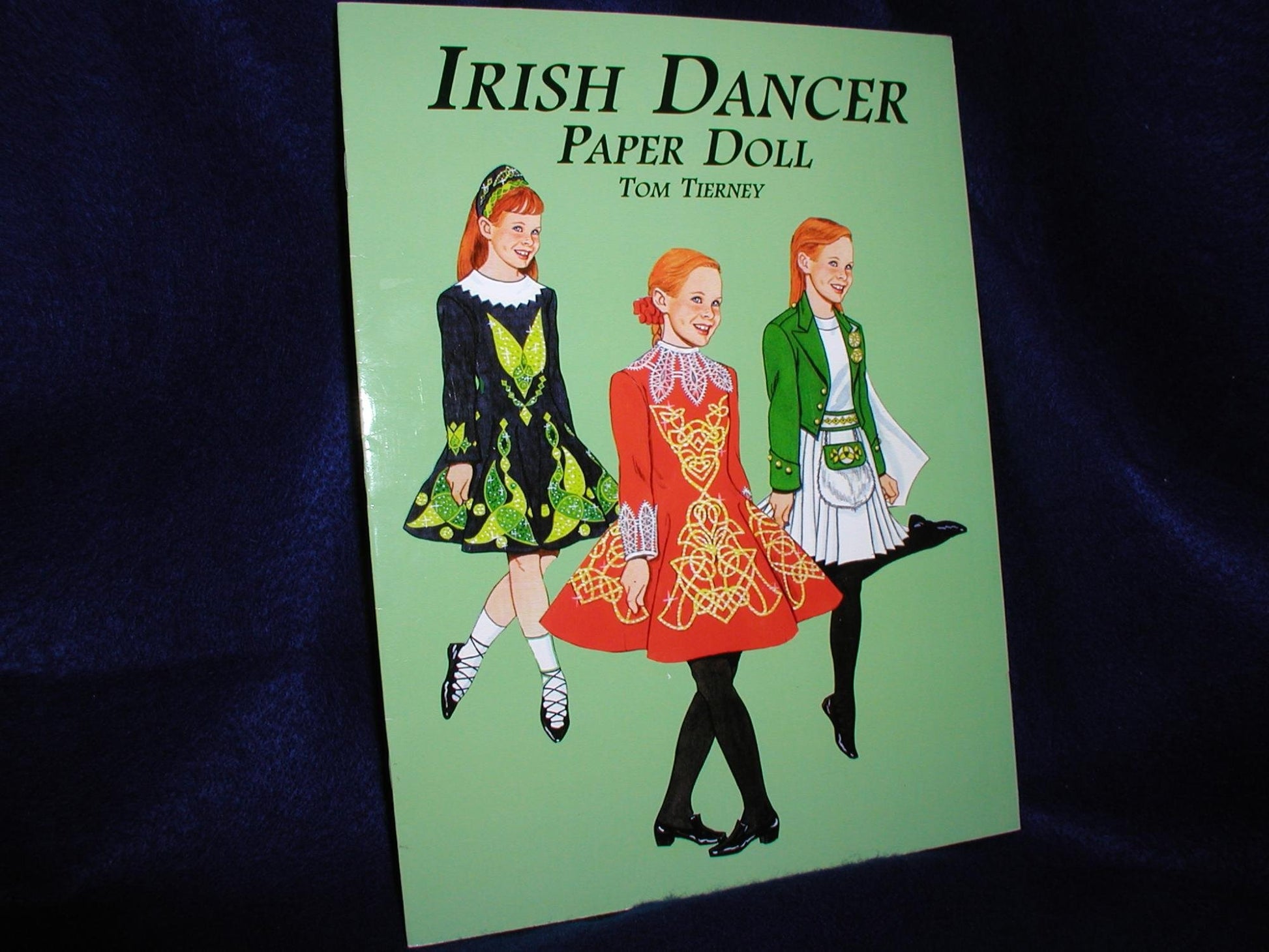 Irish Dancer Paper Doll (Dover Paper Dolls)