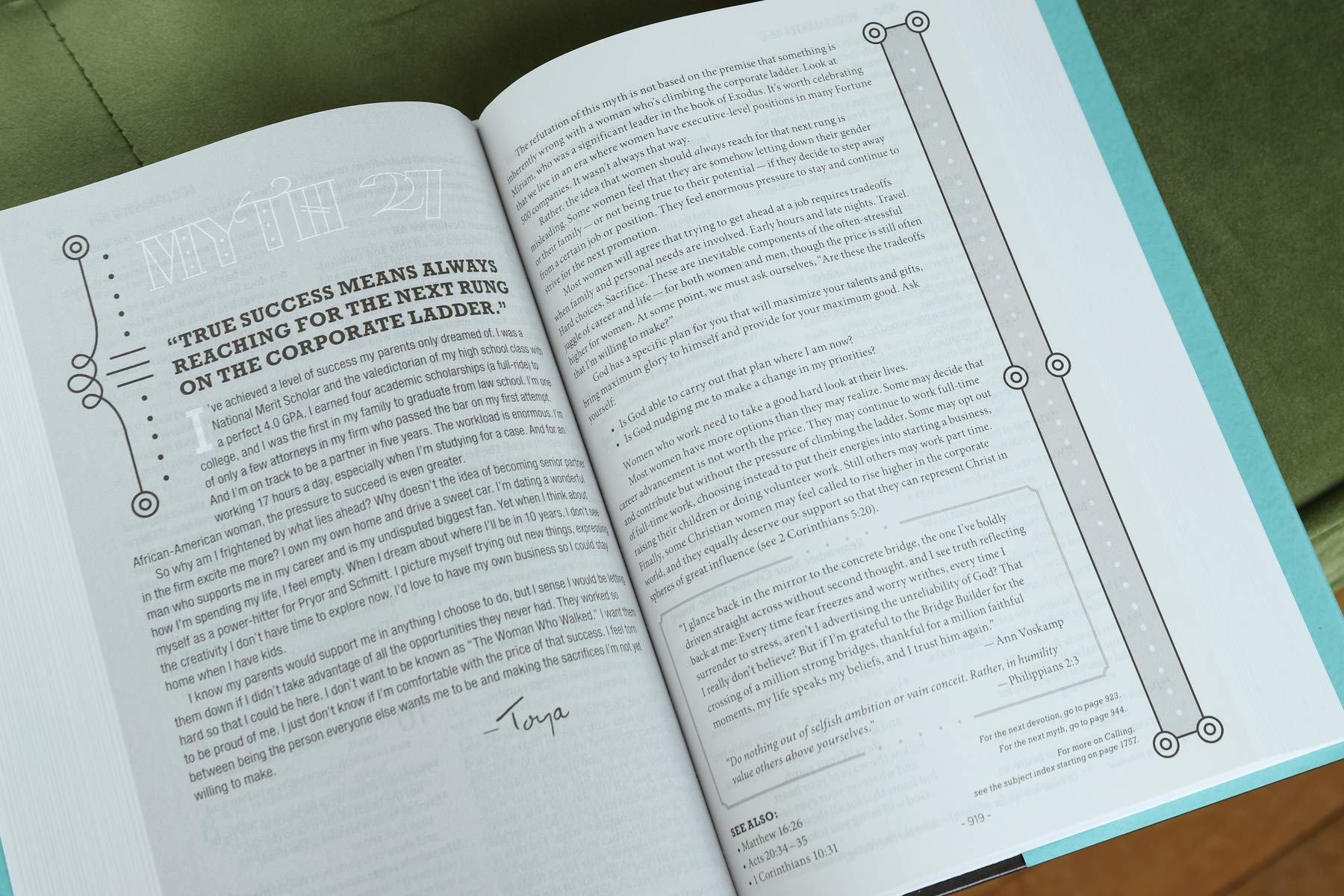 NIV, Bible for Women, Hardcover: Fresh Insights for Thriving in Today's World