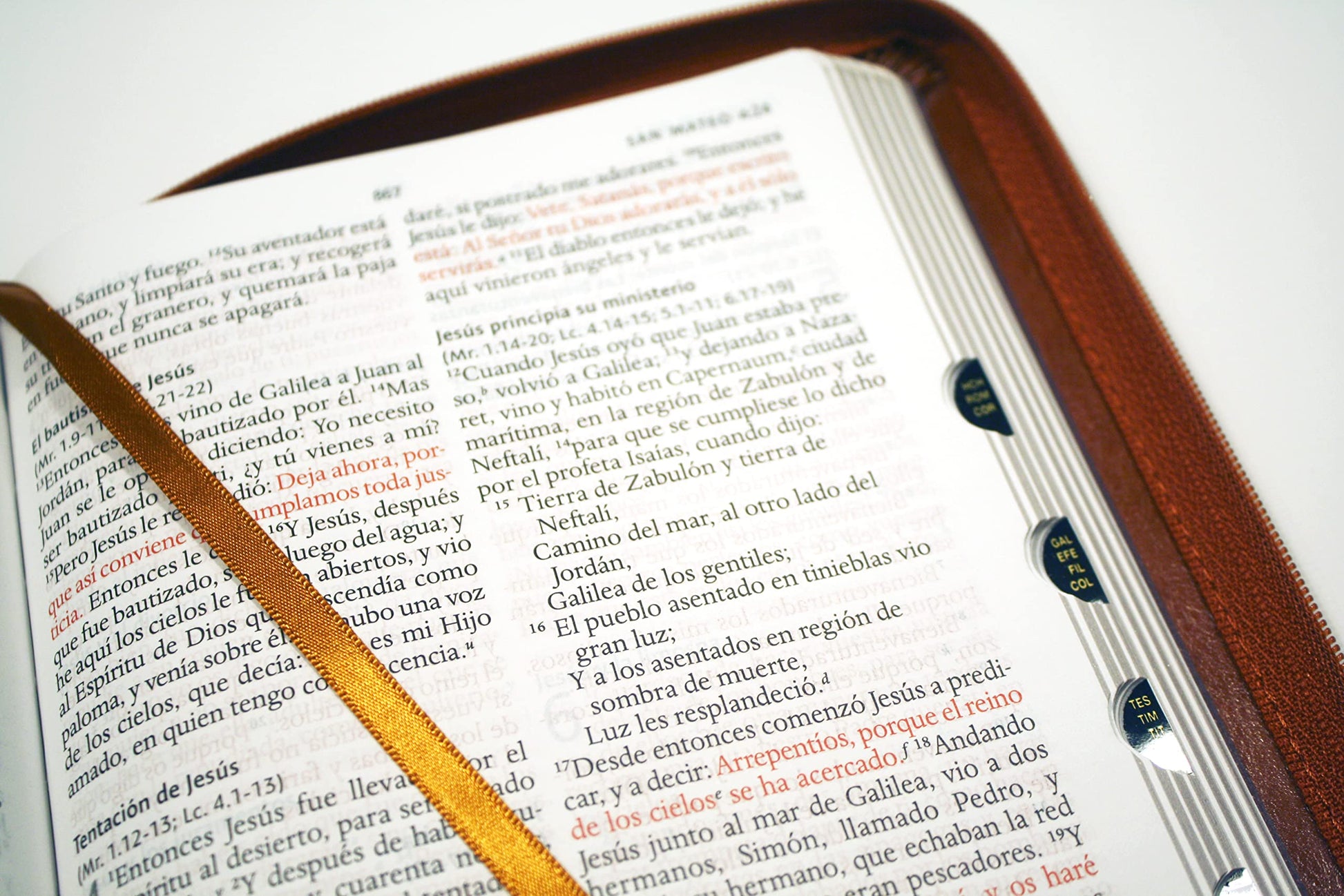 Biblia RVR 1960 letra grande tamao manual cremallera e ndice canela nombres de Dios / Spanish Bible RV60 Handy Size Large Print Brown Names of God Index Zi (Spanish Edition)