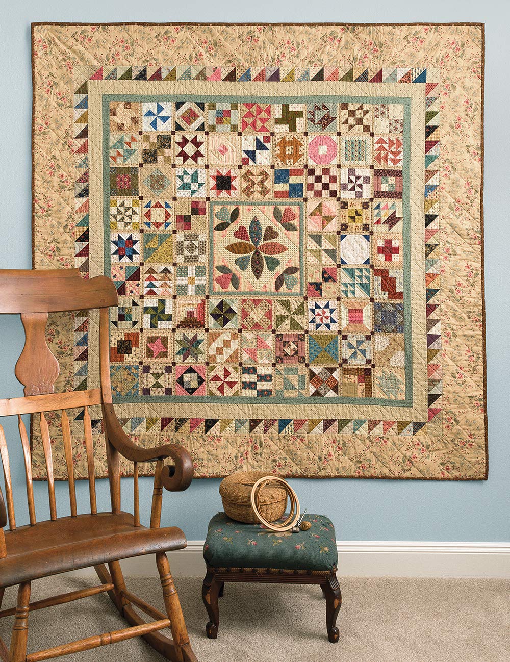 Schoolgirl Sampler: 72 Simple 4" Blocks and 7 Charming Quilts
