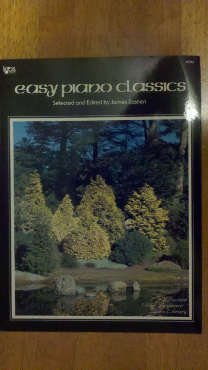 WP42 - Easy Piano Classics - Bastien (Bastien Older Beginner Piano Library)