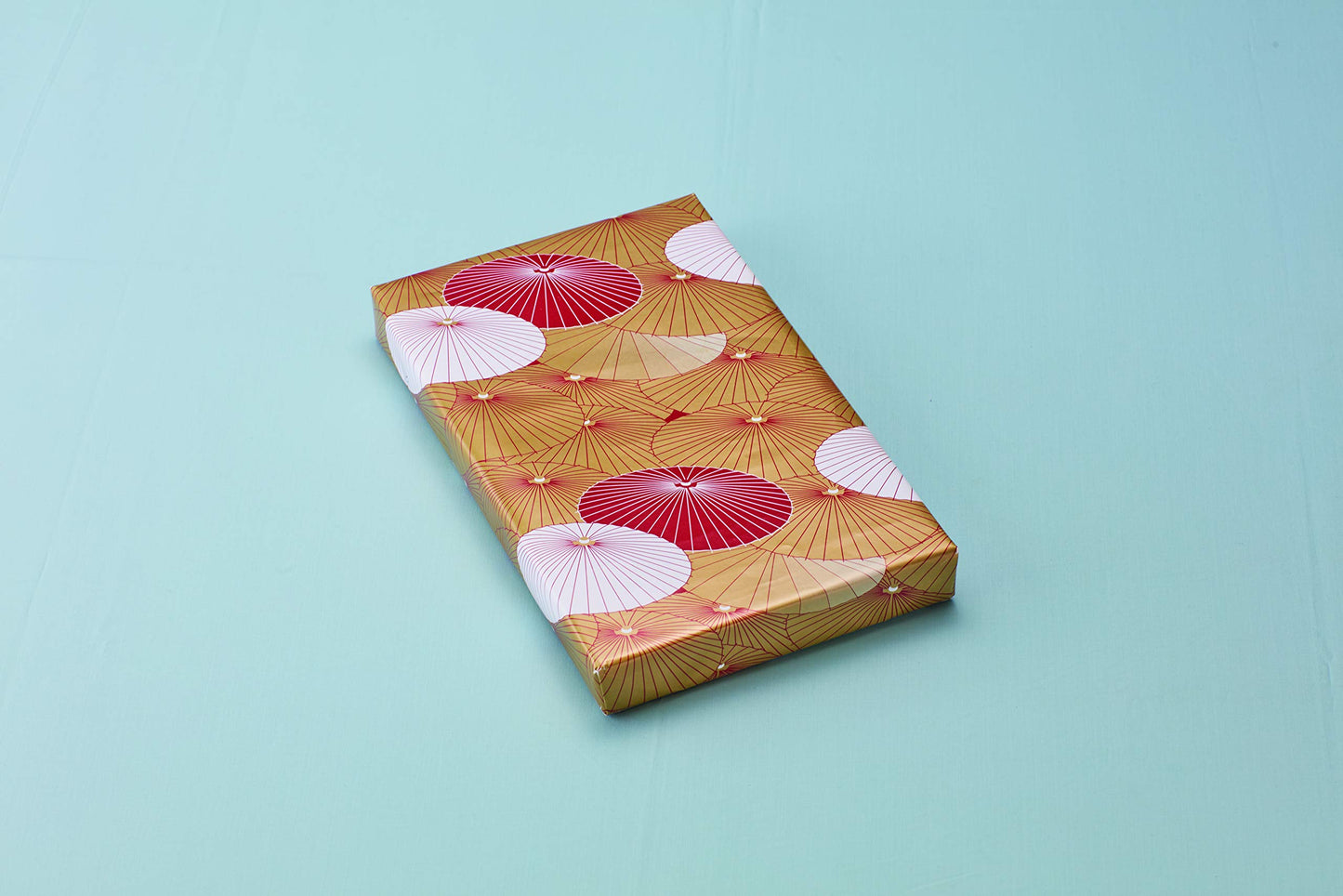 Red & Gold Gift Wrapping Papers - 12 Sheets: 18 x 24 inch (45 x 61 cm) Wrapping Paper