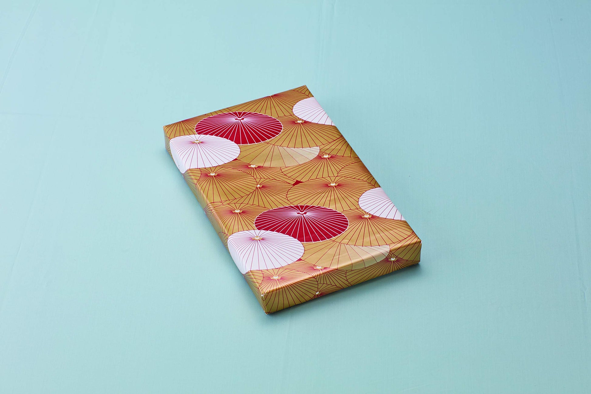 Red & Gold Gift Wrapping Papers - 12 Sheets: 18 x 24 inch (45 x 61 cm) Wrapping Paper
