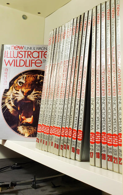 The New Funk & Wagnalls illustrated wildlife encyclopedia