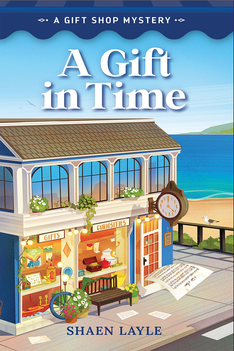 A Gift in Time (Gift Shop Mysteries, 1)