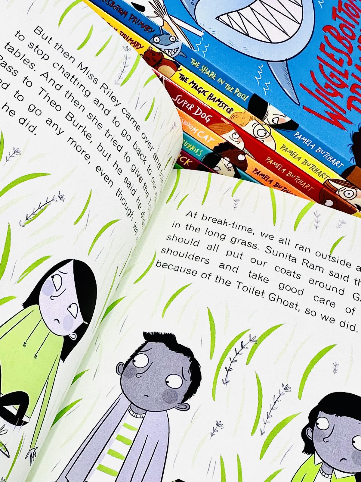 Wigglesbottom Primary Series 8 Books Collection Set By Pamela Butchart (The Toilet Ghost, Shark in the Pool, Magic Hamster, Super Dog, Classroom Cat, Break-Time Bunnies, Dino Chick & Talking Lamb)