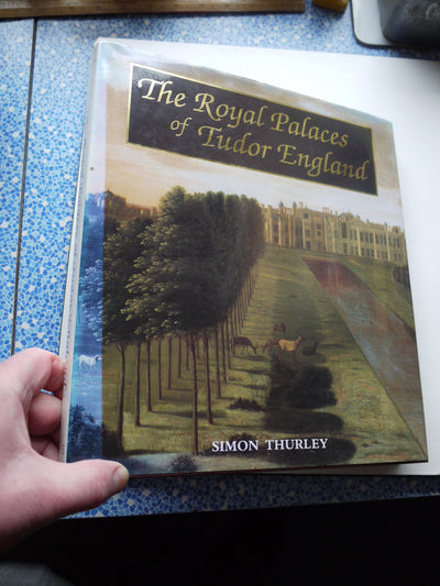 The Royal Palaces of Tudor England: Architecture and Court Life, 1460-1547 (Paul Mellon Centre for Studies in Britis)
