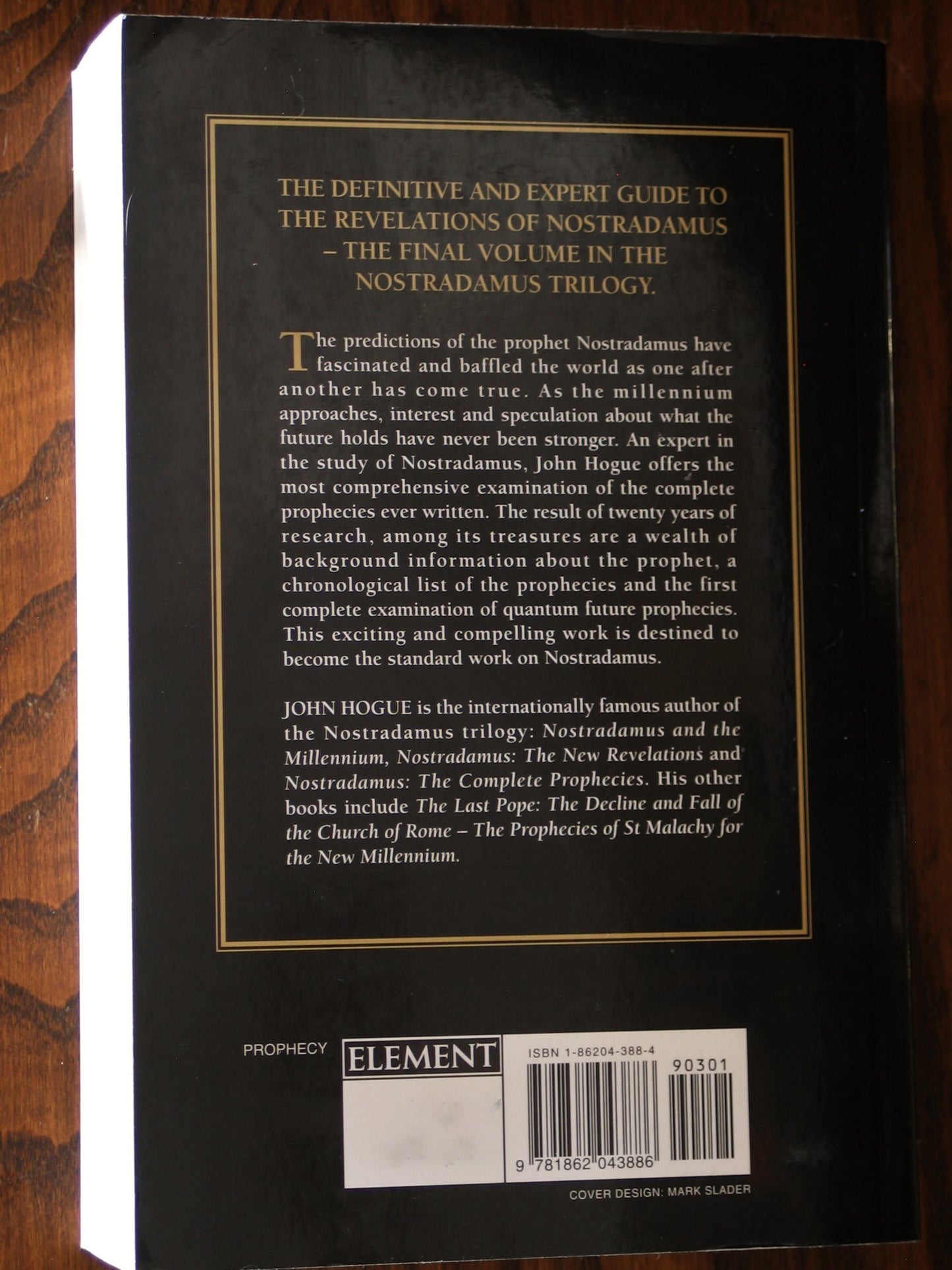 Nostradamus: The Complete Prophecies (English and French Edition)