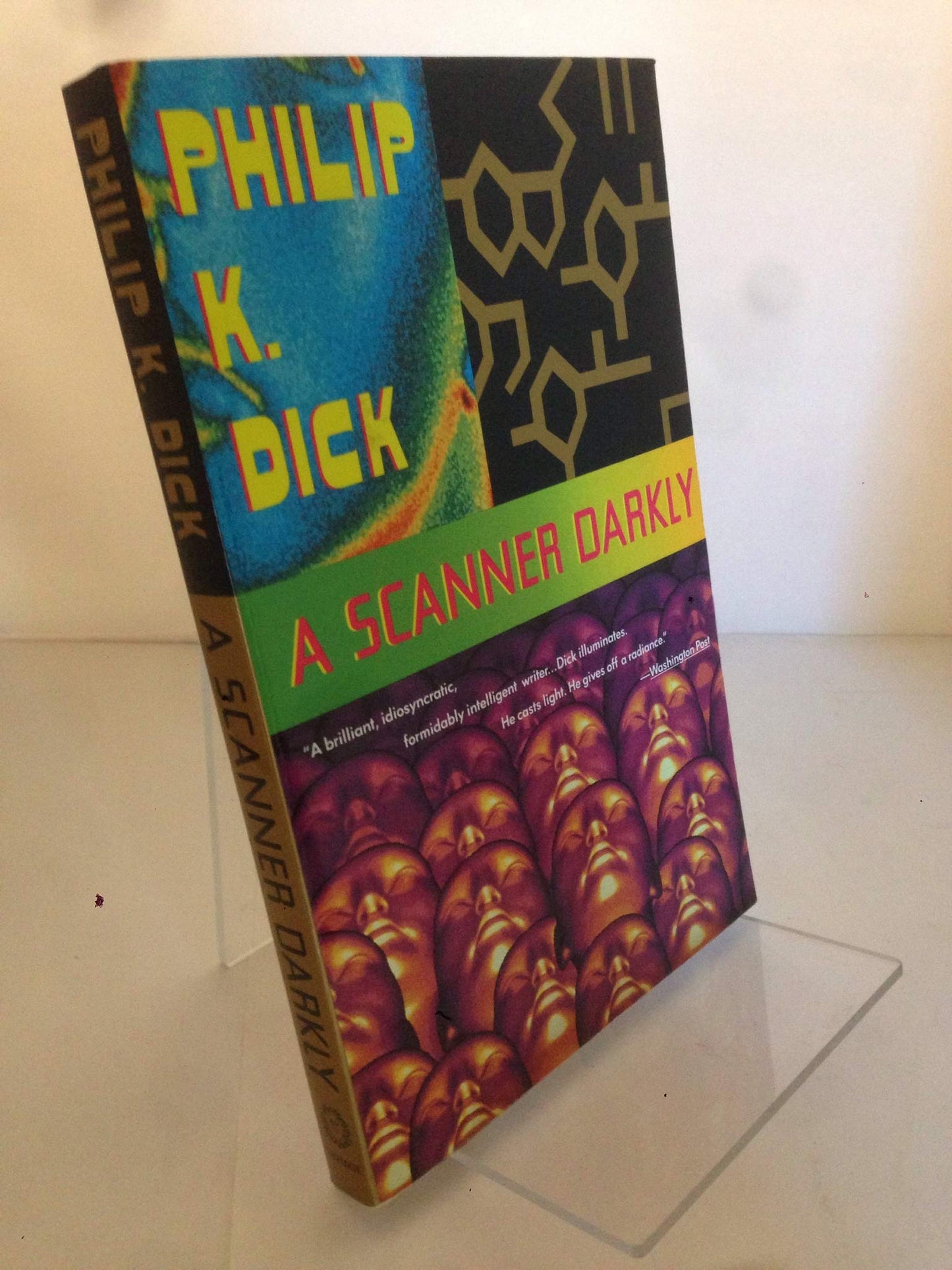 A Scanner Darkly by Philip K. Dick - Paperback