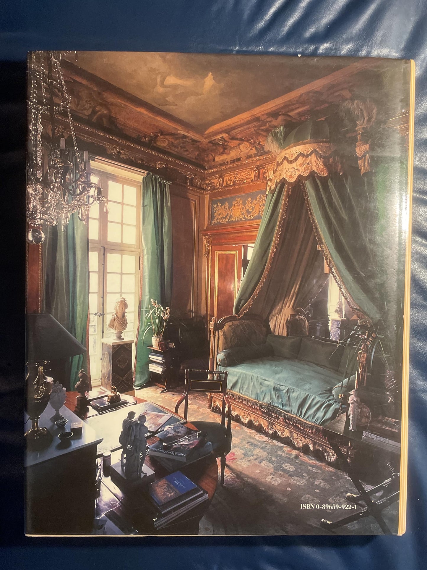 Private Paris: The Most Beautiful Apartments (English and French Edition)
