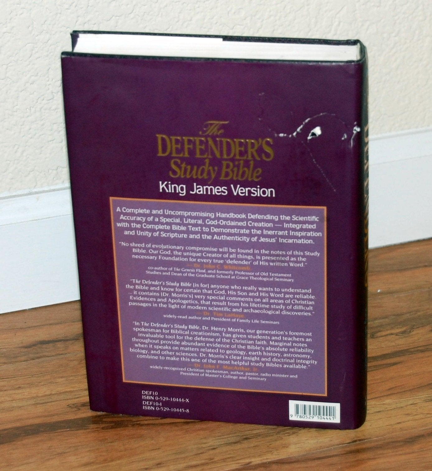 The Defender's Study Bible King James Version by Morris