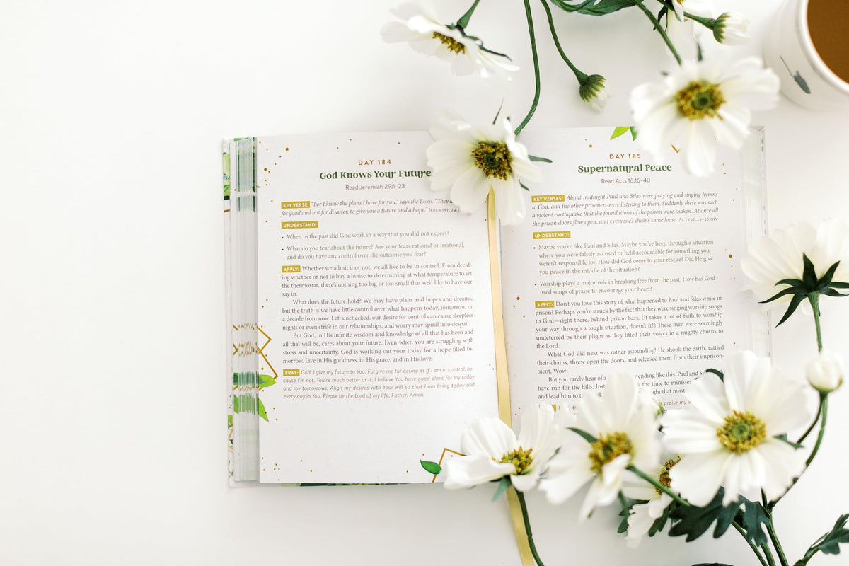 The Daily 5-minute Bible Study for Women: 365 Focused, Encouraging Readings