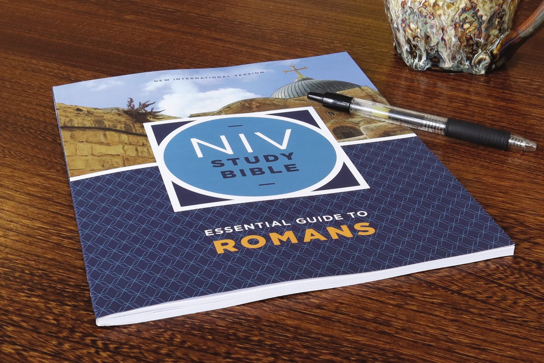 NIV Study Bible Essential Guide to Romans, Paperback, Red Letter, Comfort Print (NIV Study Bible, Fully Revised Edition)