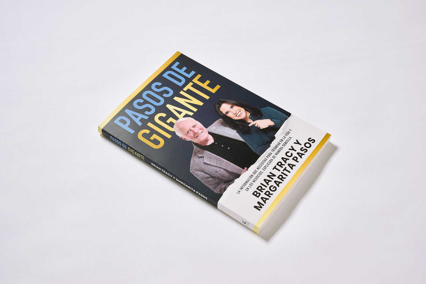 Pasos de gigante: La informaci?n que necesitas para triunfar en la vida y en los negocios, explicada de manera sencilla (Spanish Edition)