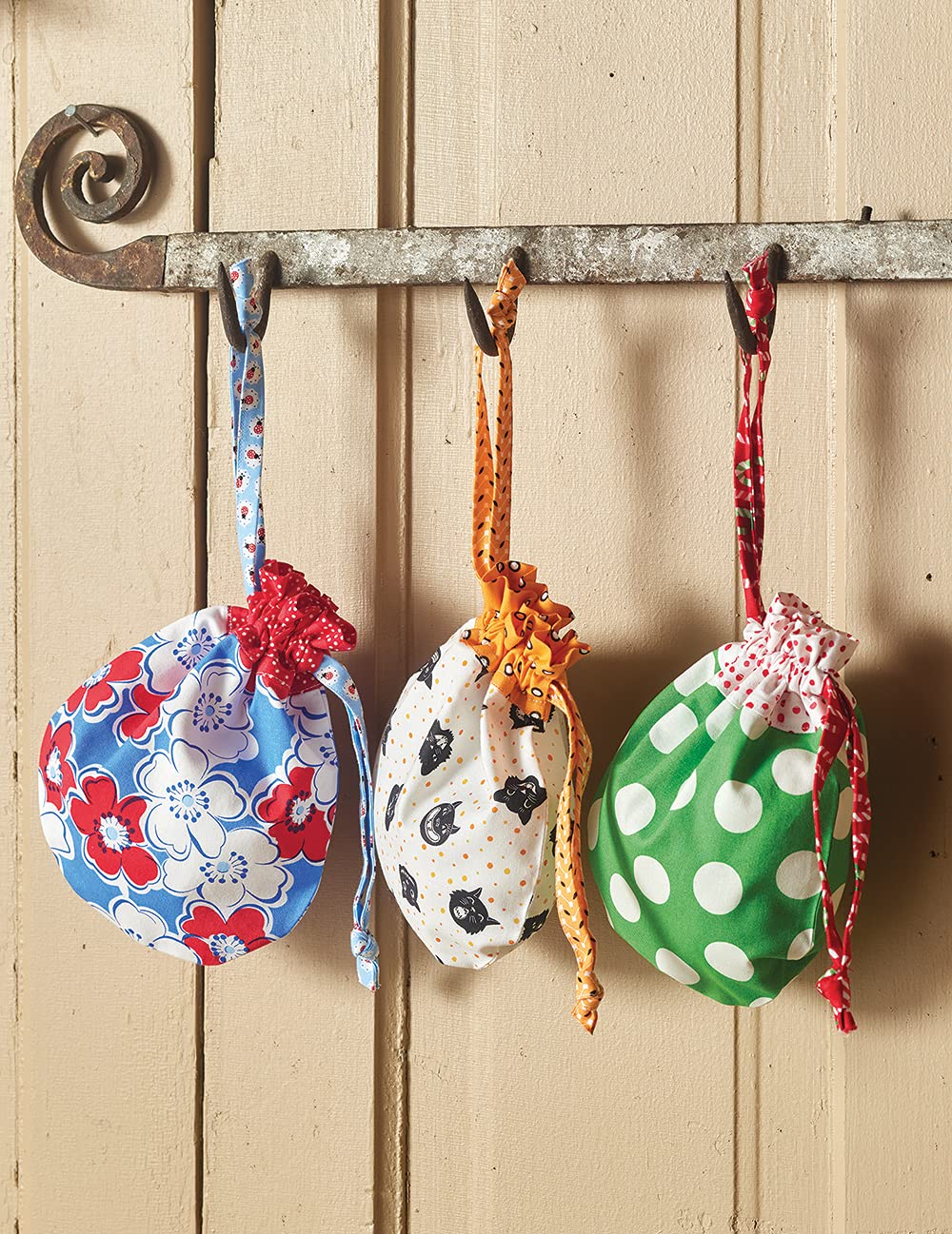 It Takes Two!: Quick & Easy Patterns for 2 Fat Quarters