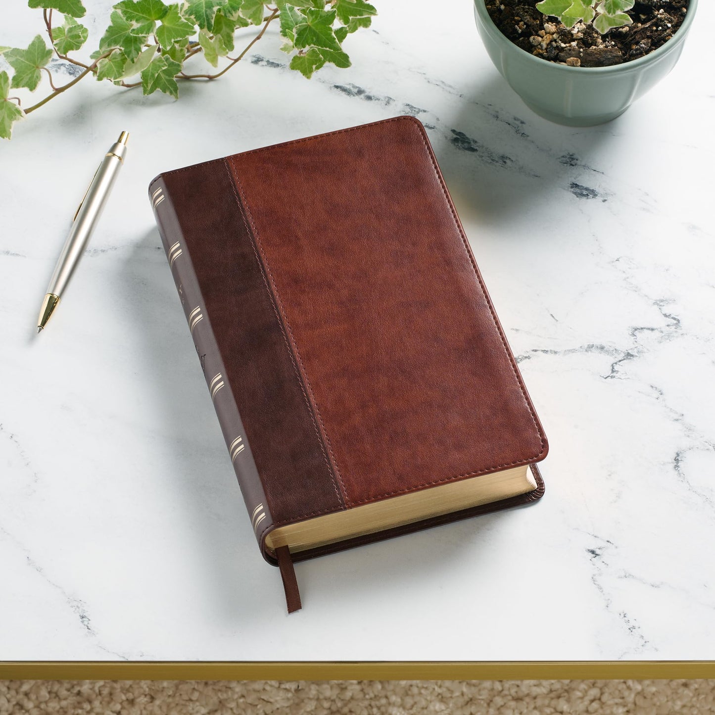KJV Holy Bible, Giant Print Standard Size Faux Leather Red Letter Edition - Thumb Index & Ribbon Marker, King James Version, Brown Two-tone (KJV Standard GP Editions)