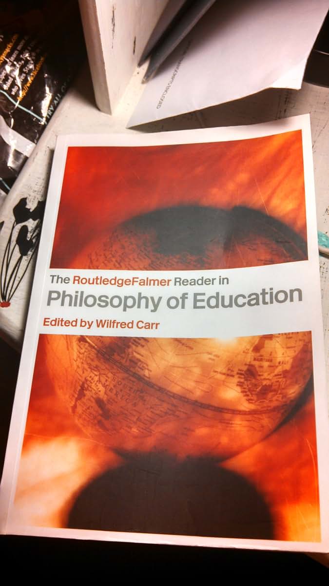 The RoutledgeFalmer Reader in the Philosophy of Education (RoutledgeFalmer Readers in Education)