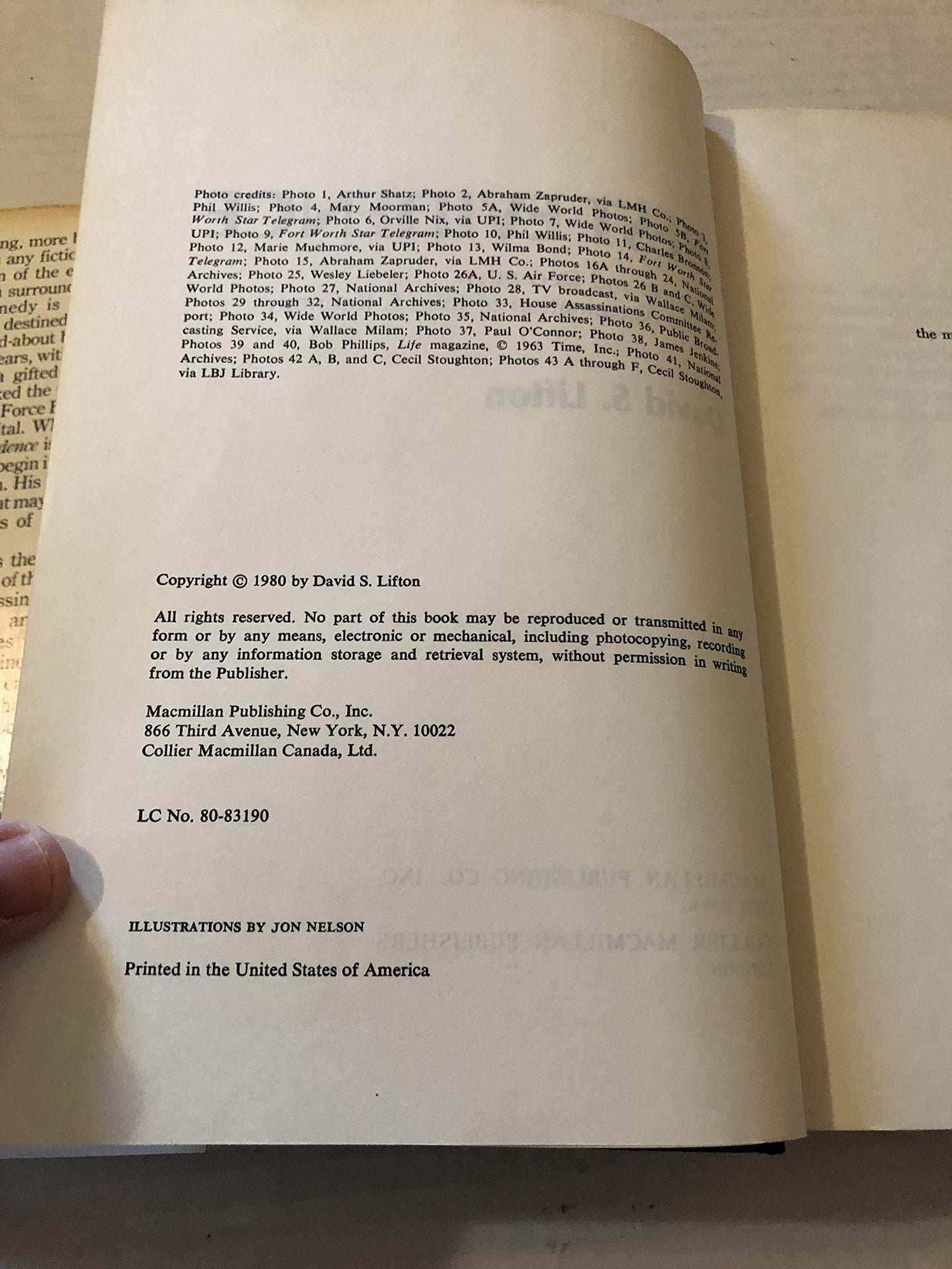 Best Evidence: Disguise and Deception in the Assassination of John F. Kennedy