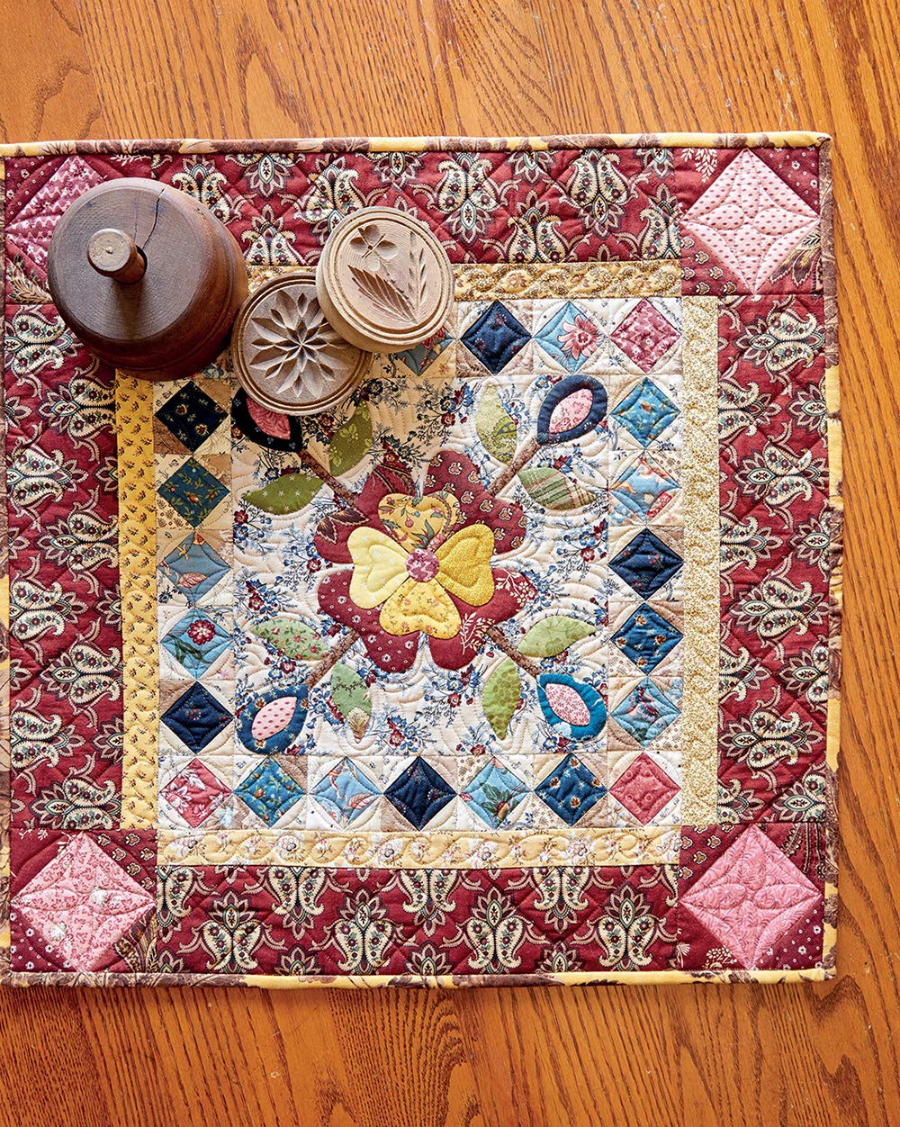 Autumn Bouquet: Patchwork and Appliqué Quilts from Reproduction Prints