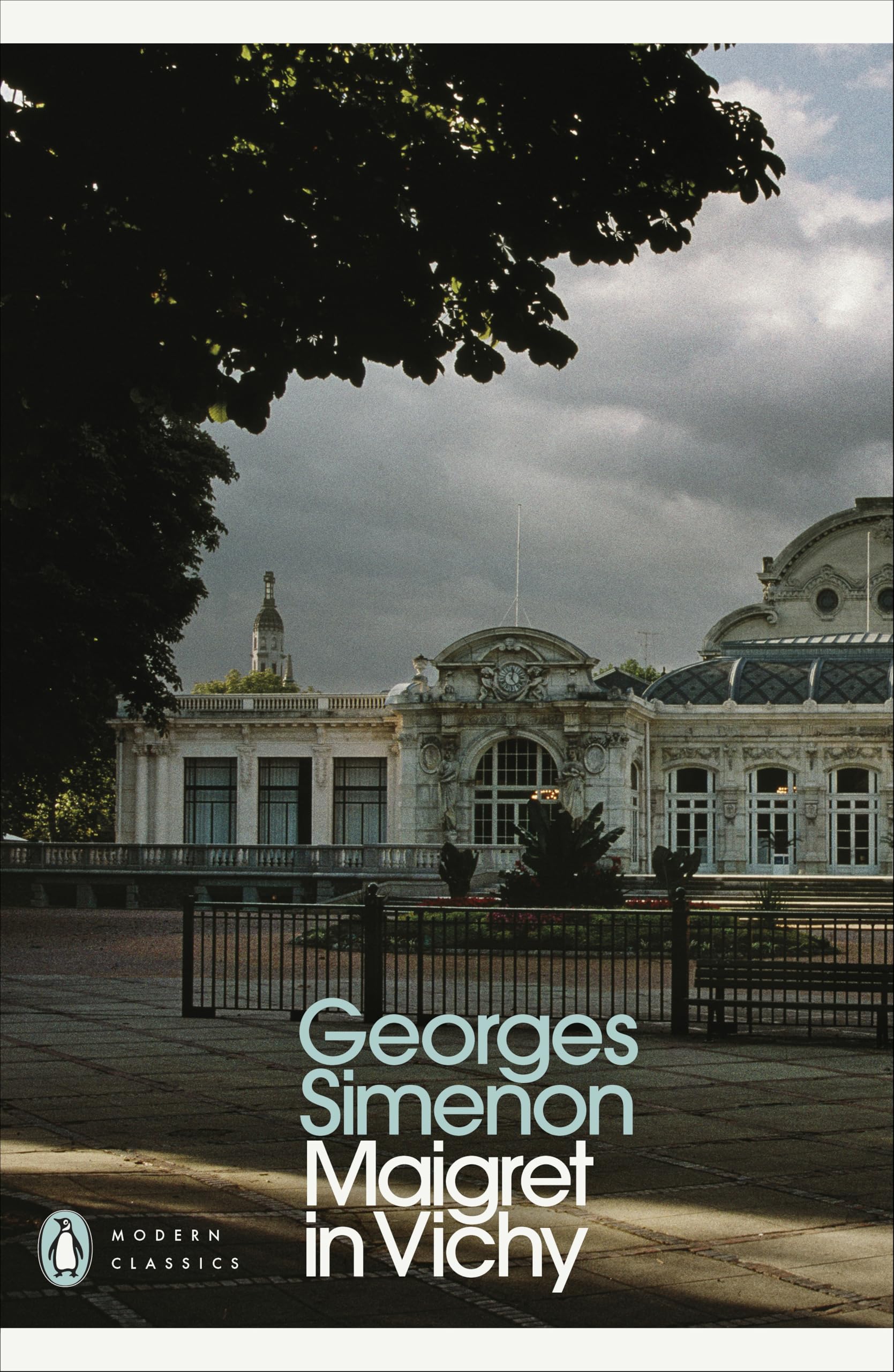 Maigret in Vichy (Inspector Maigret)