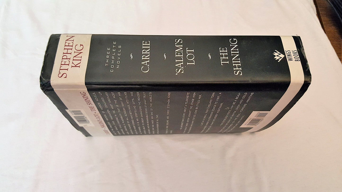 Stephen King: Three Complete Novels: Carrie; Salems Lot; The