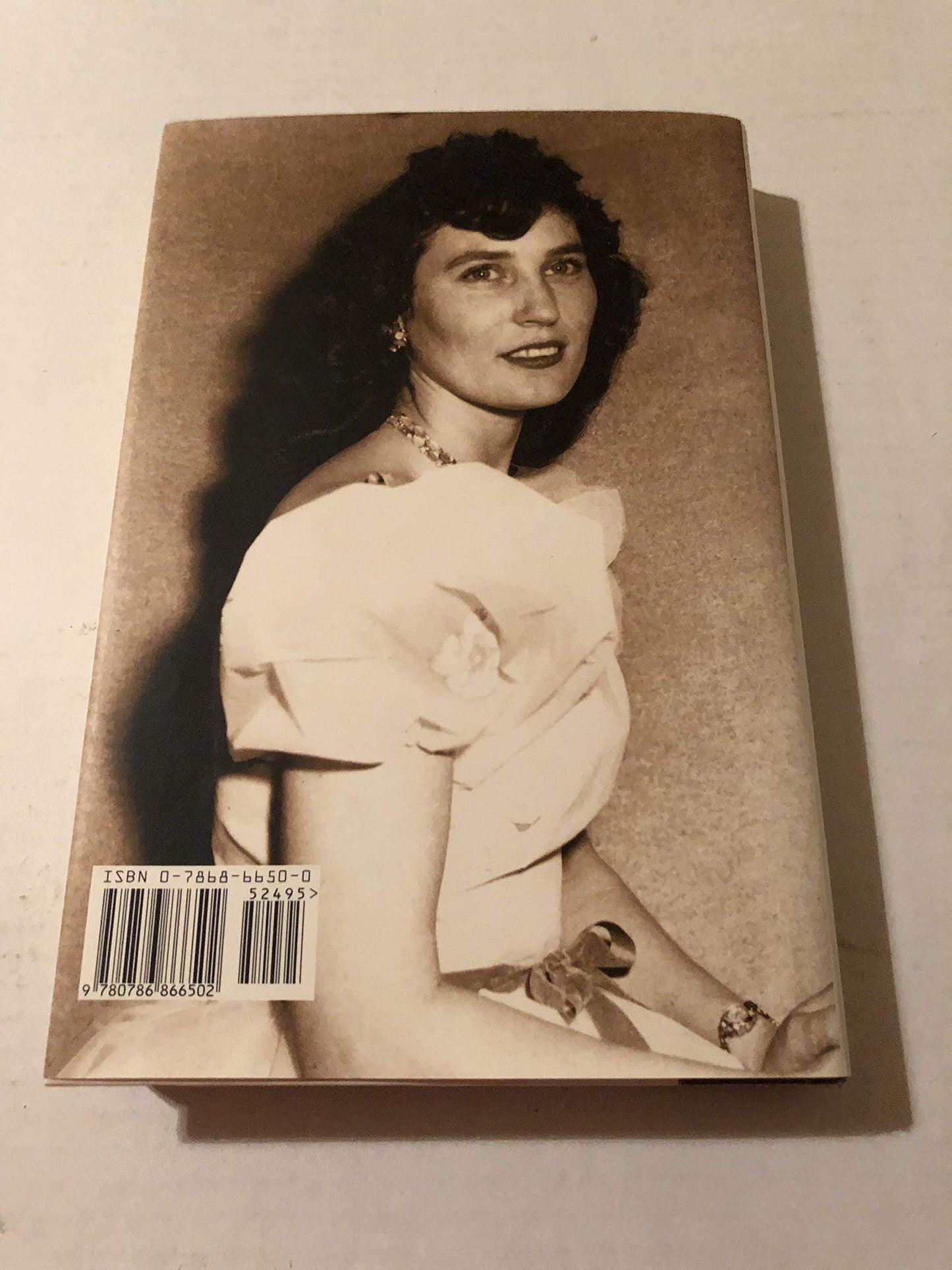 Still Woman Enough: A Memoir by Lynn, Loretta