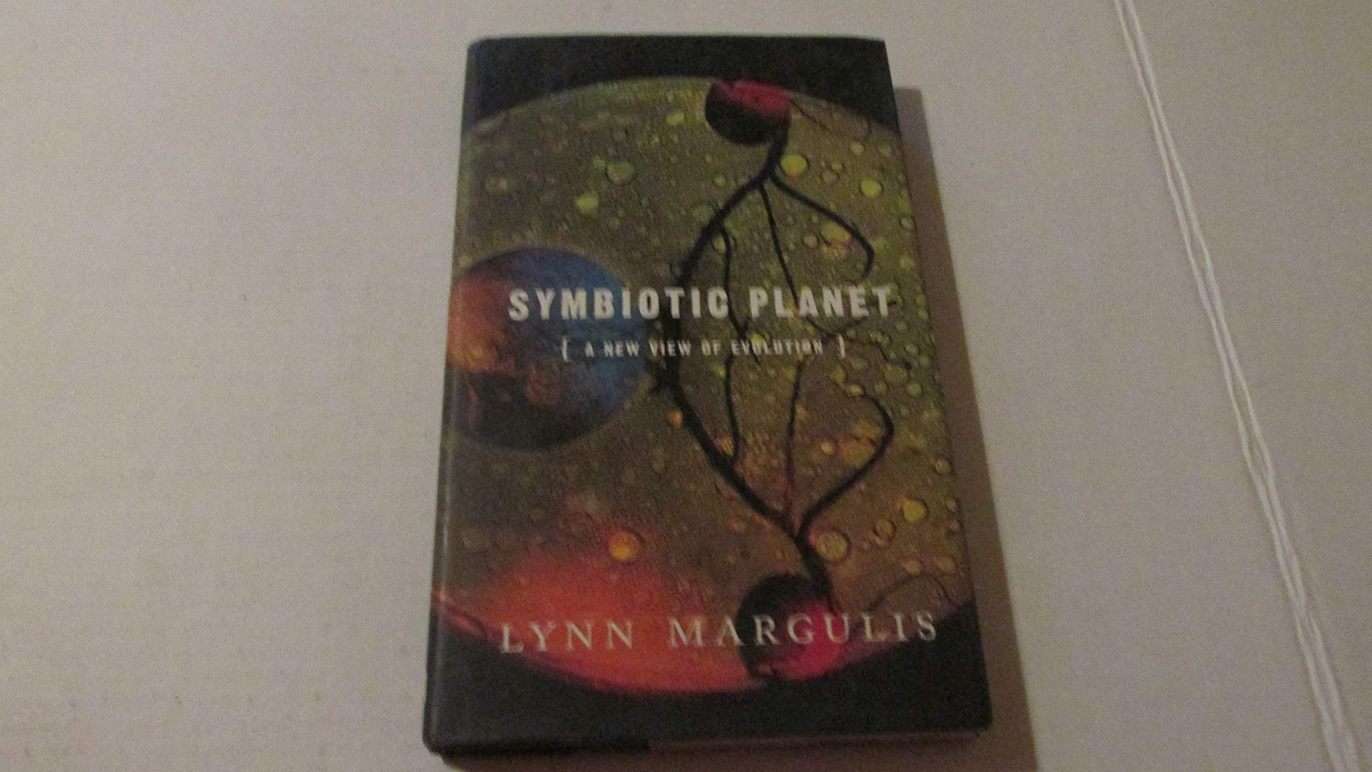 Symbiotic Planet: A New Look At Evolution (Science Masters Series)
