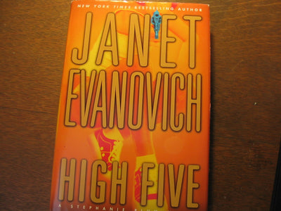 High Five (Stephanie Plum, No. 5) (Stephanie Plum Novels)