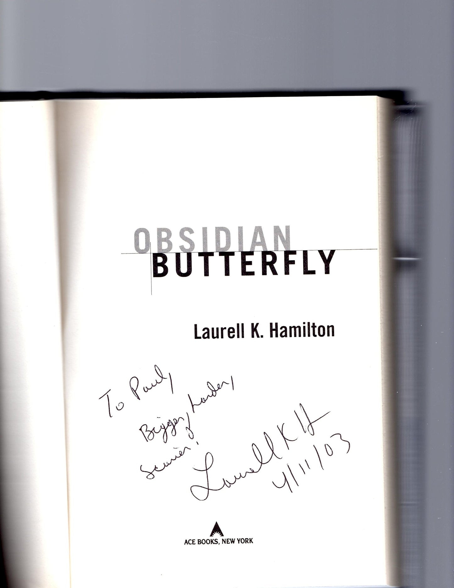 Obsidian Butterfly (An Anita Blake, Vampire Hunter, Book 9)