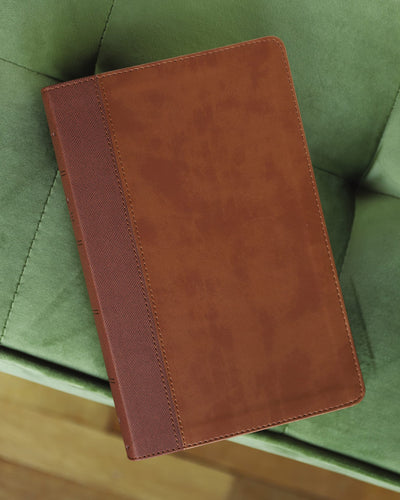 NIV, Personal Size Bible, Large Print, Leathersoft, Brown, R