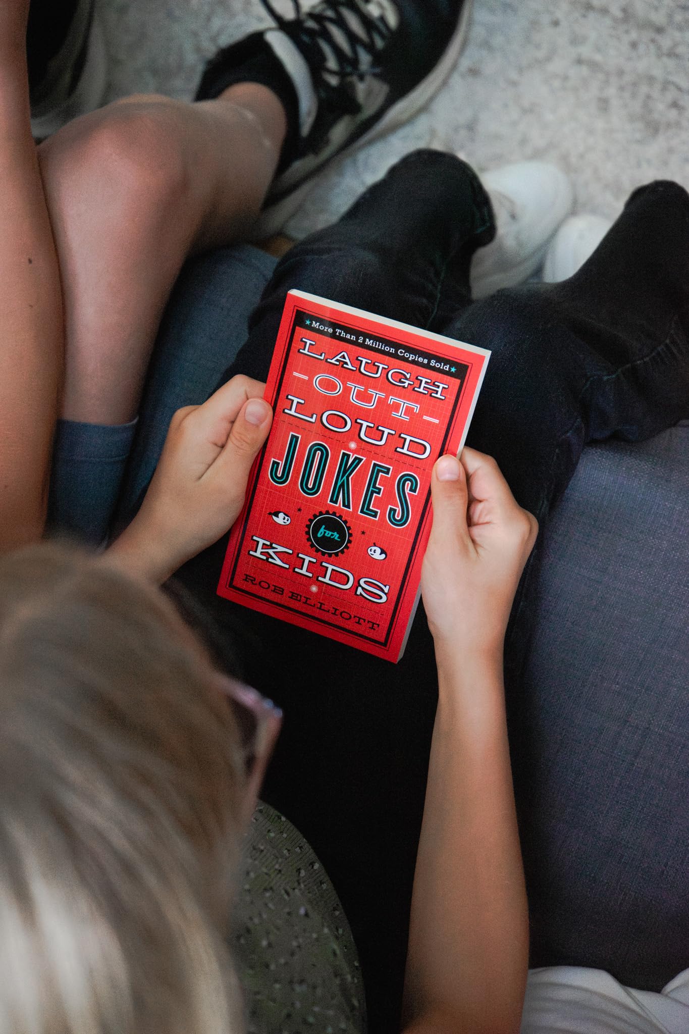 Laugh-Out-Loud Jokes for Kids: Silly Childrens Birthday and Holiday Gift for Kids Ages 7-10