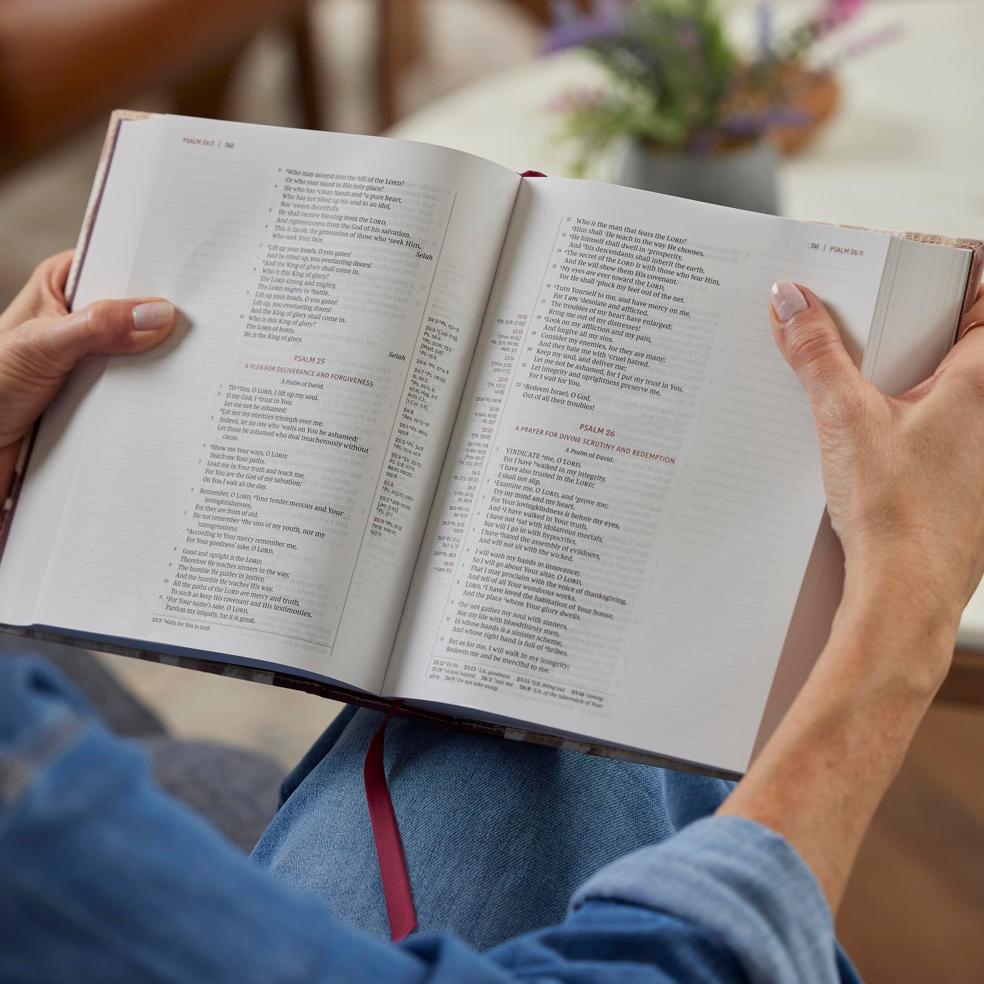 NKJV, Journal the Word Reference Bible: Let Scripture Explain Scripture. Reflect on What You Learn (Brown Leathersoft over Board, Red Letter, Comfort Print)