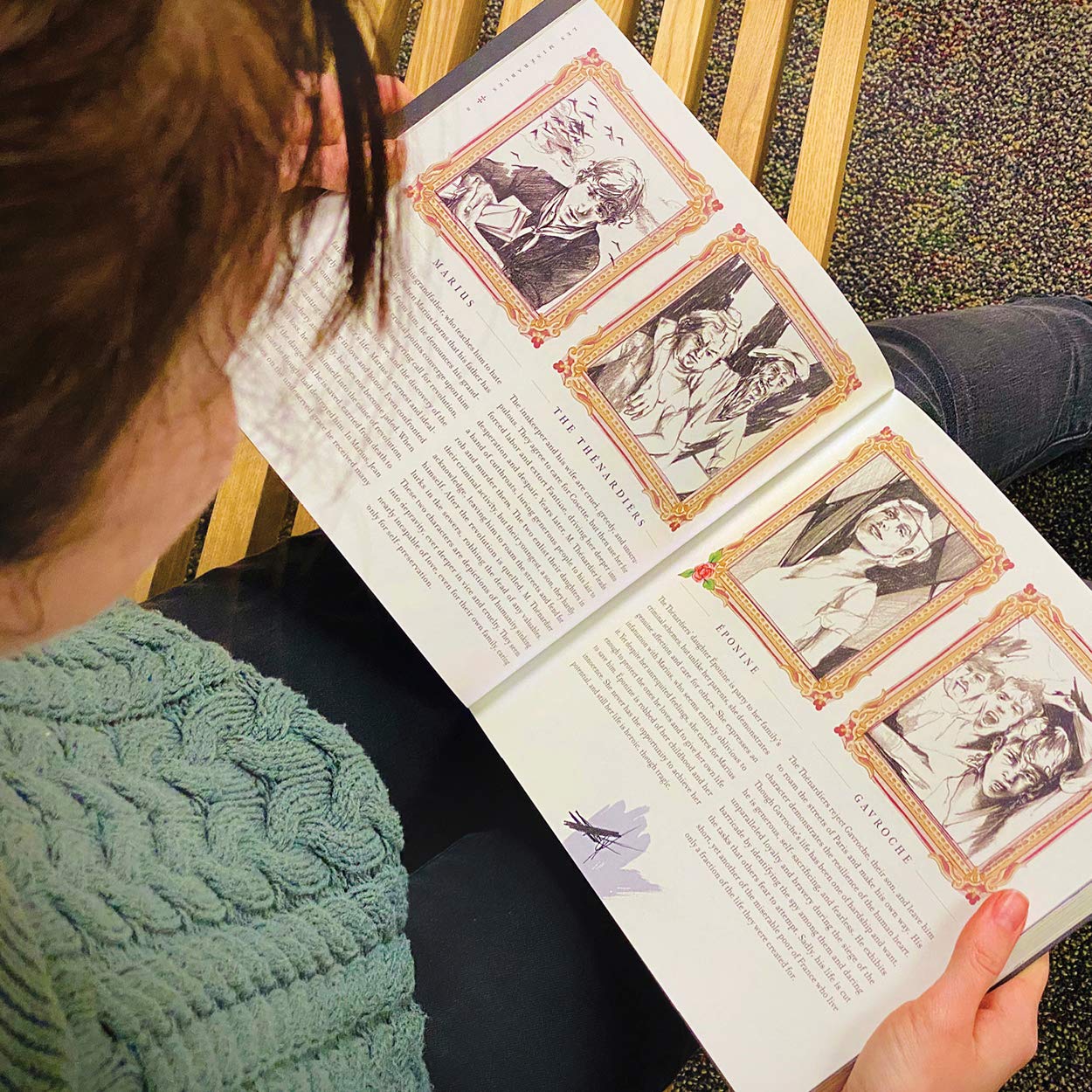 Les Miserables: An Engaging Visual Journey (Visual Journey Series)