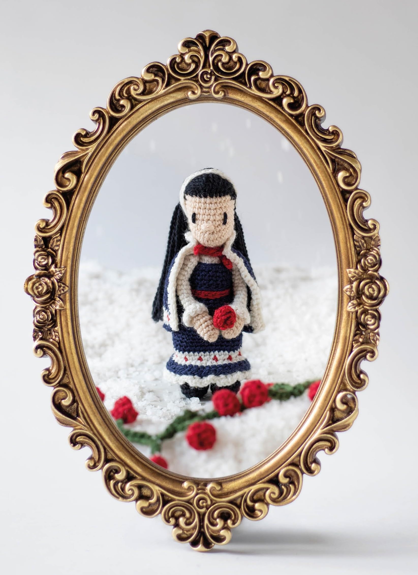 Crochet Fairy Tales: Cottage Stories: Over 40 enchanting patterns