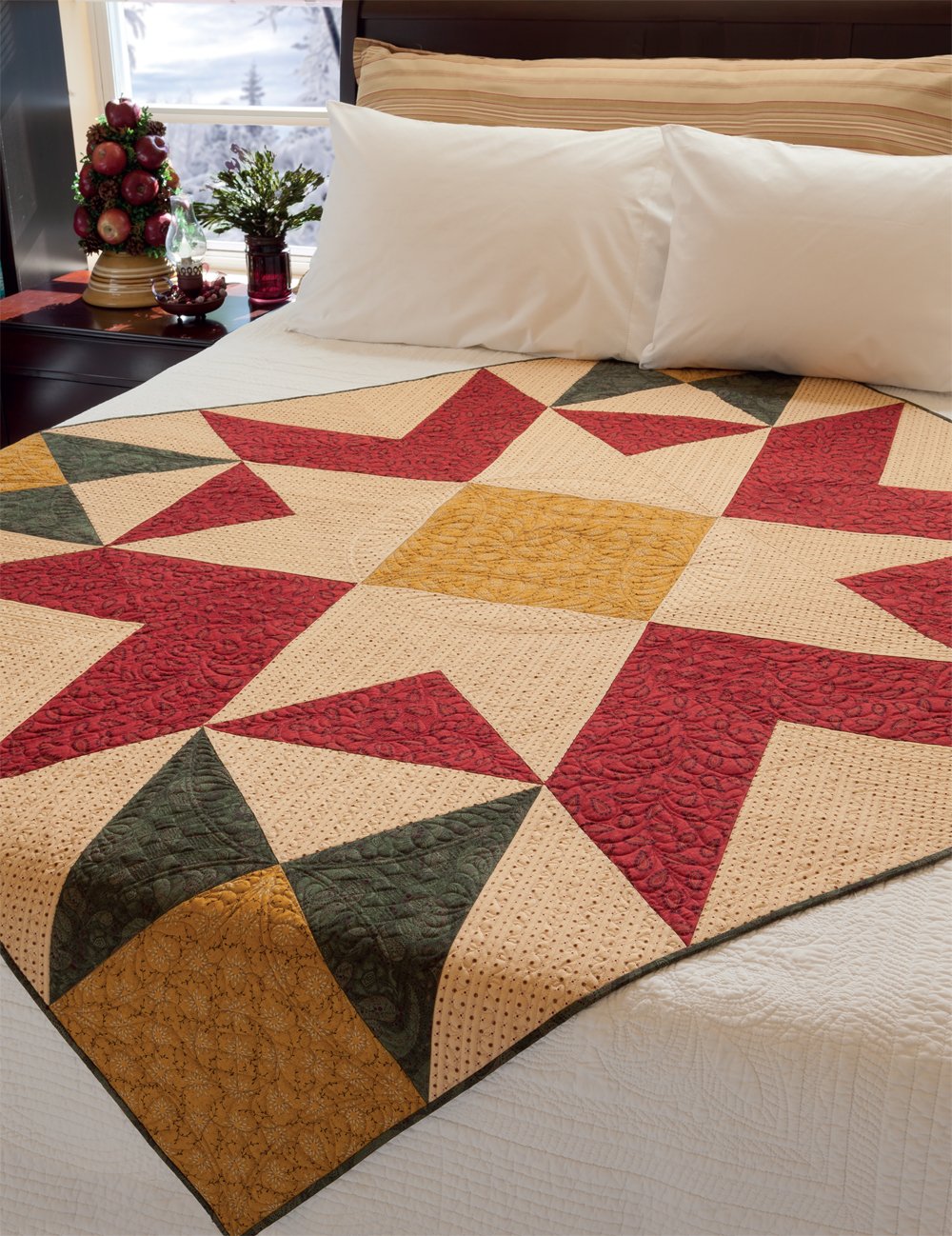 Simple Christmas Tidings: Scrappy Quilts and Projects for Yuletide Style
