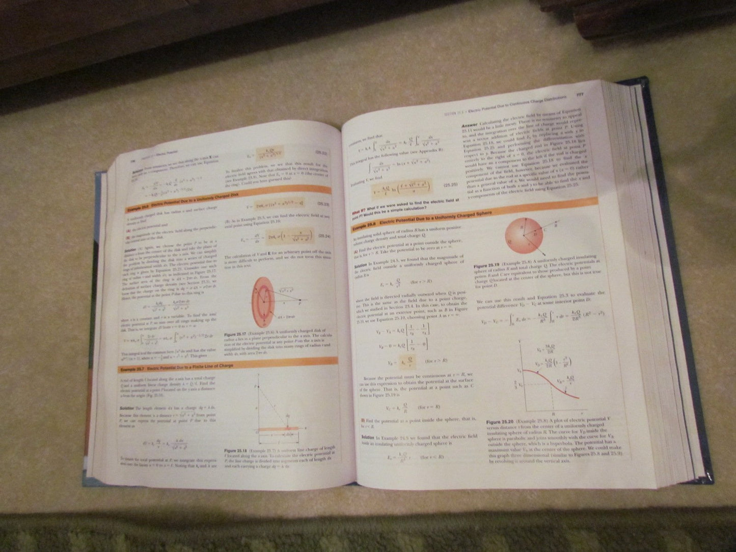 Physics for Scientists and Engineers (with PhysicsNOW and InfoTrac)