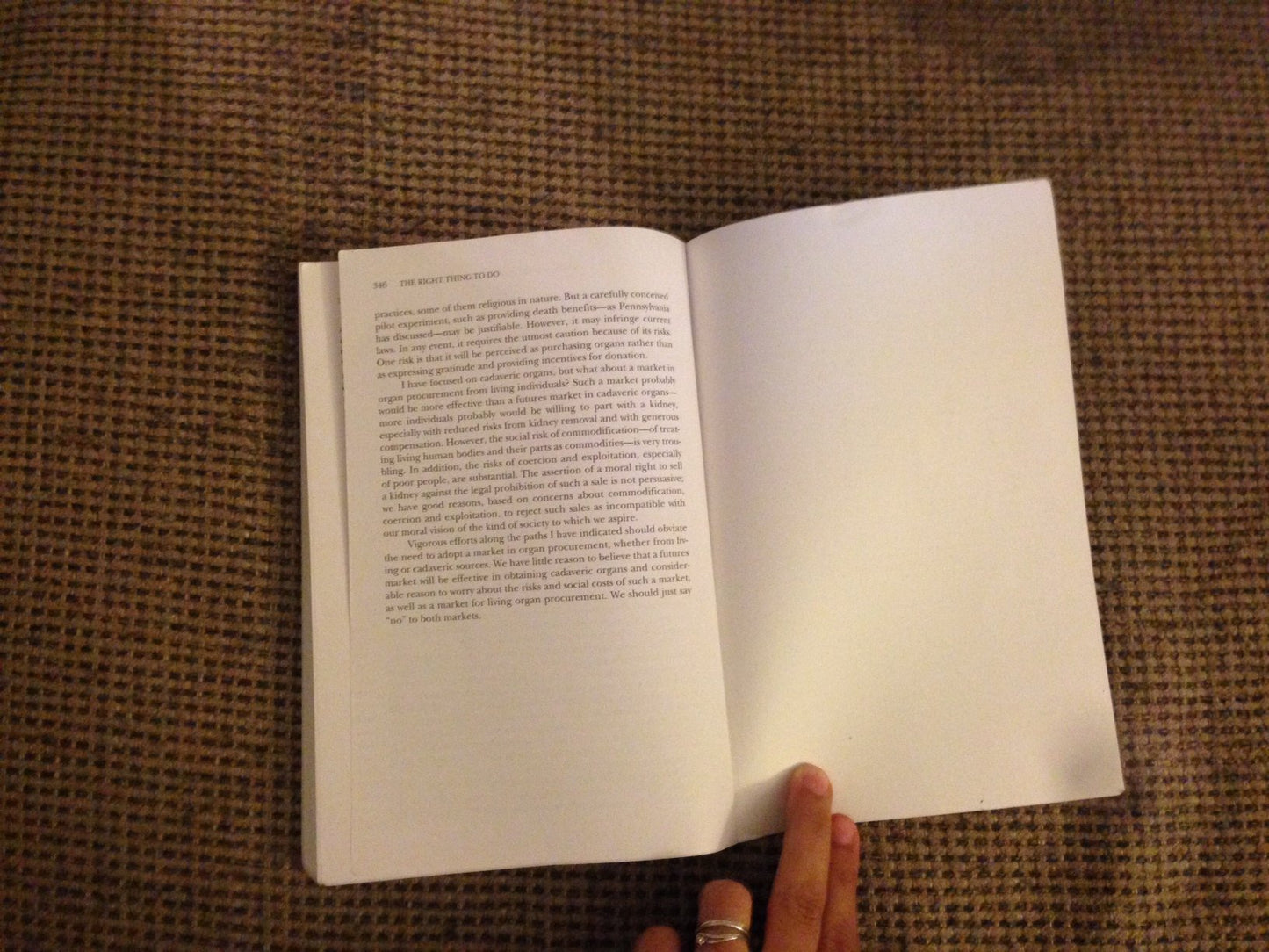 The Right Thing To Do: Basic Readings in Moral Philosophy by