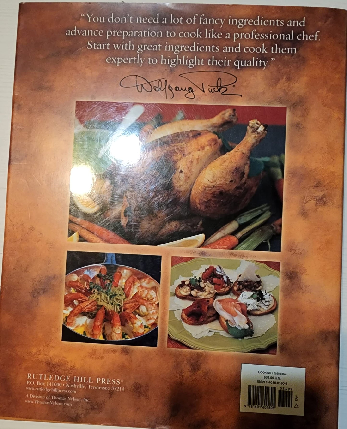 Wolfgang Puck Makes It Easy: Delicious Recipes for Your Home Kitchen