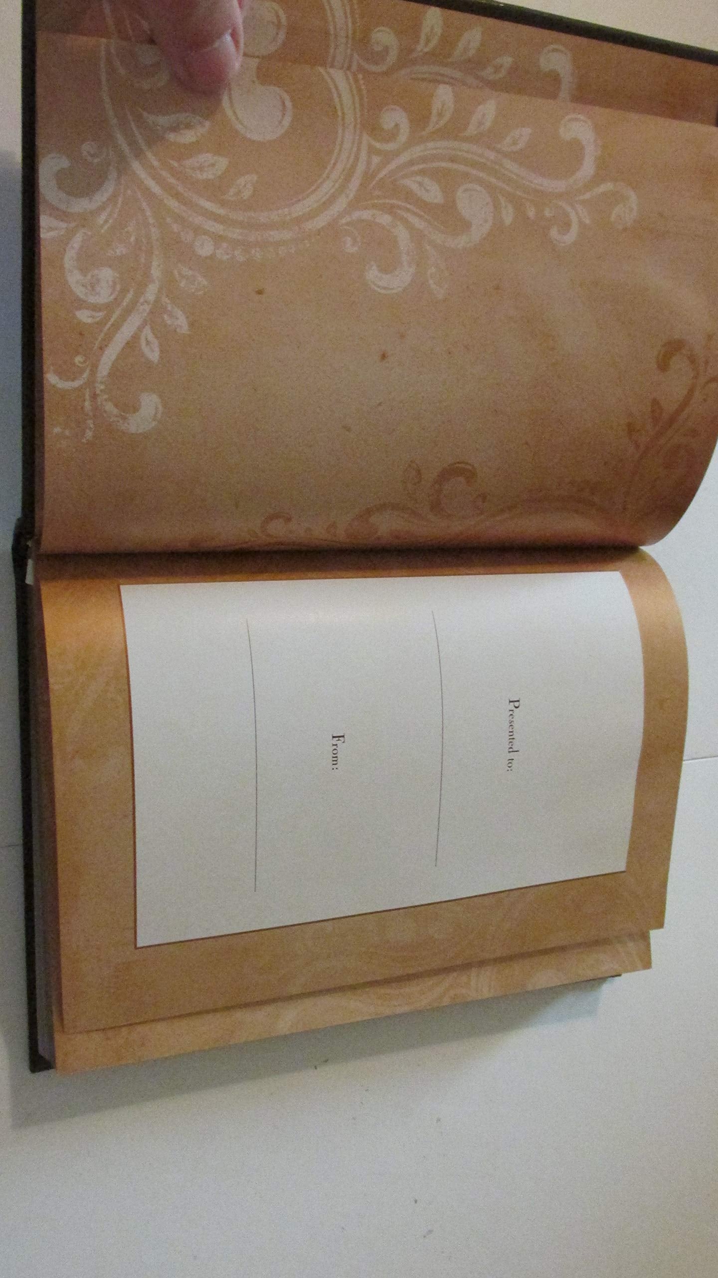 Jesus Calling - 10th Anniversary Expanded Edition: Enjoying Peace in His Presence
