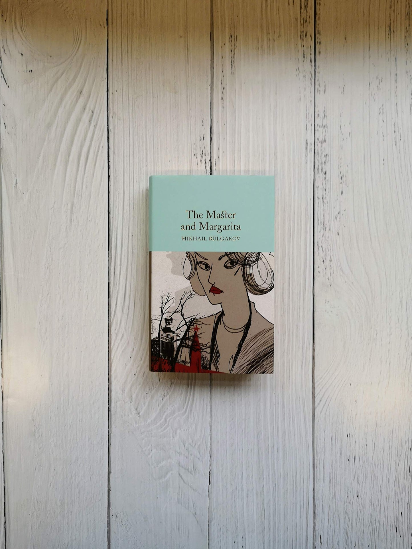 The Master and Margarita (Macmillan Collector's Library)