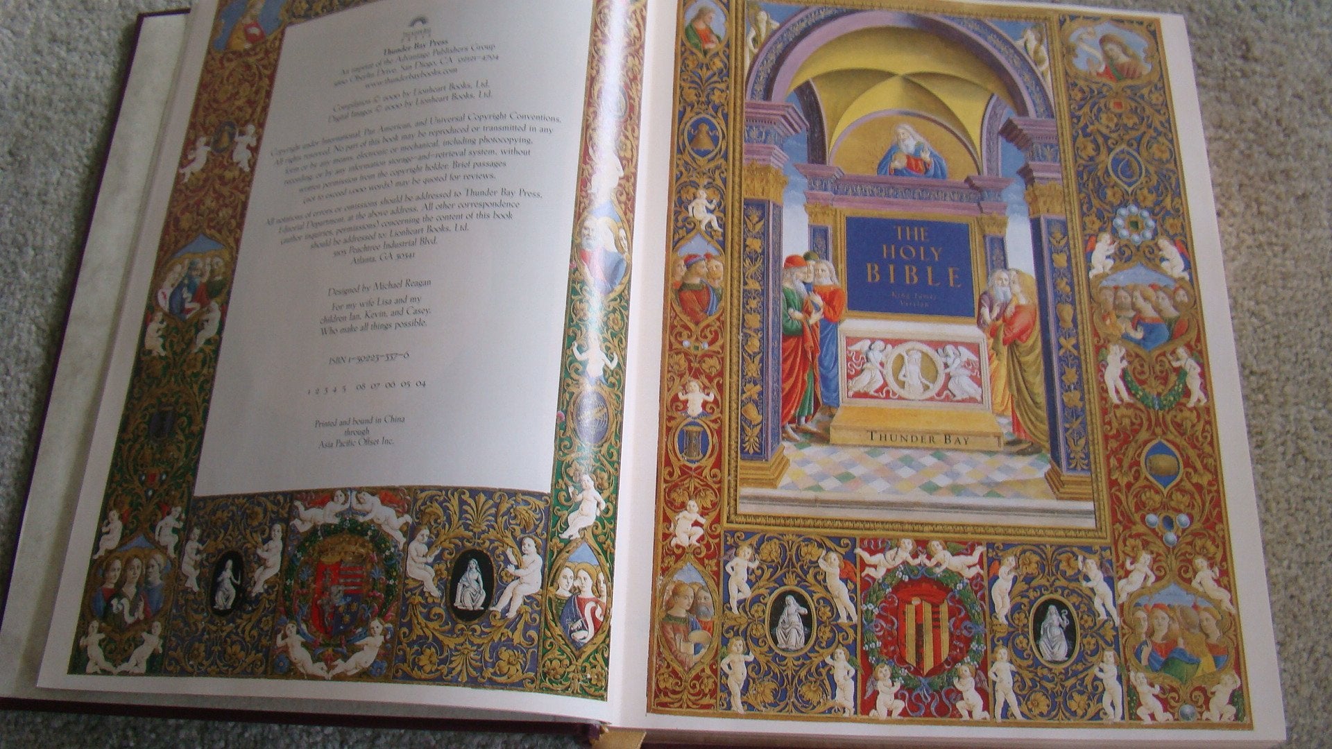 The Holy Bible: Illuminated Family Edition