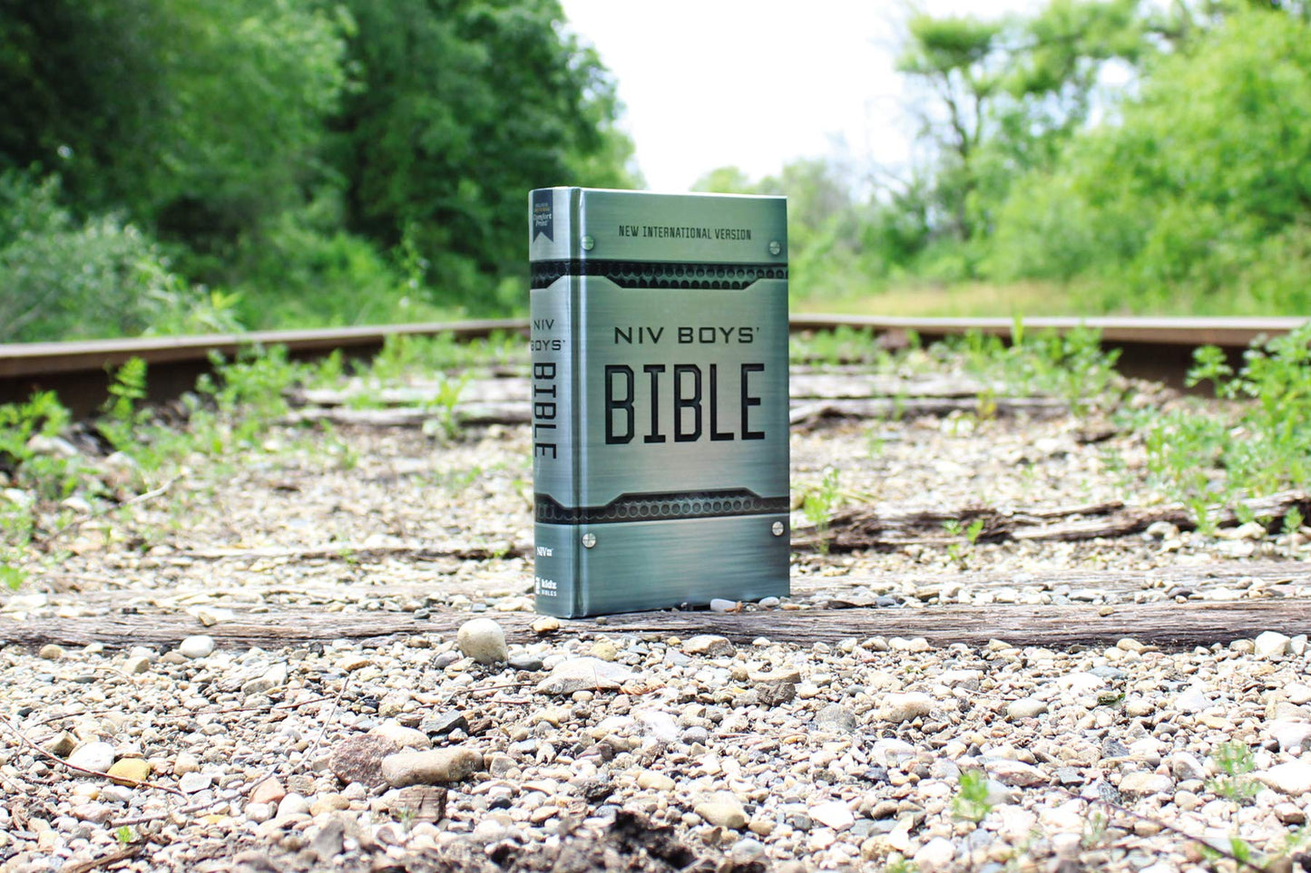 NIV Boys' Bible, Hardcover, Comfort Print by Zondervan