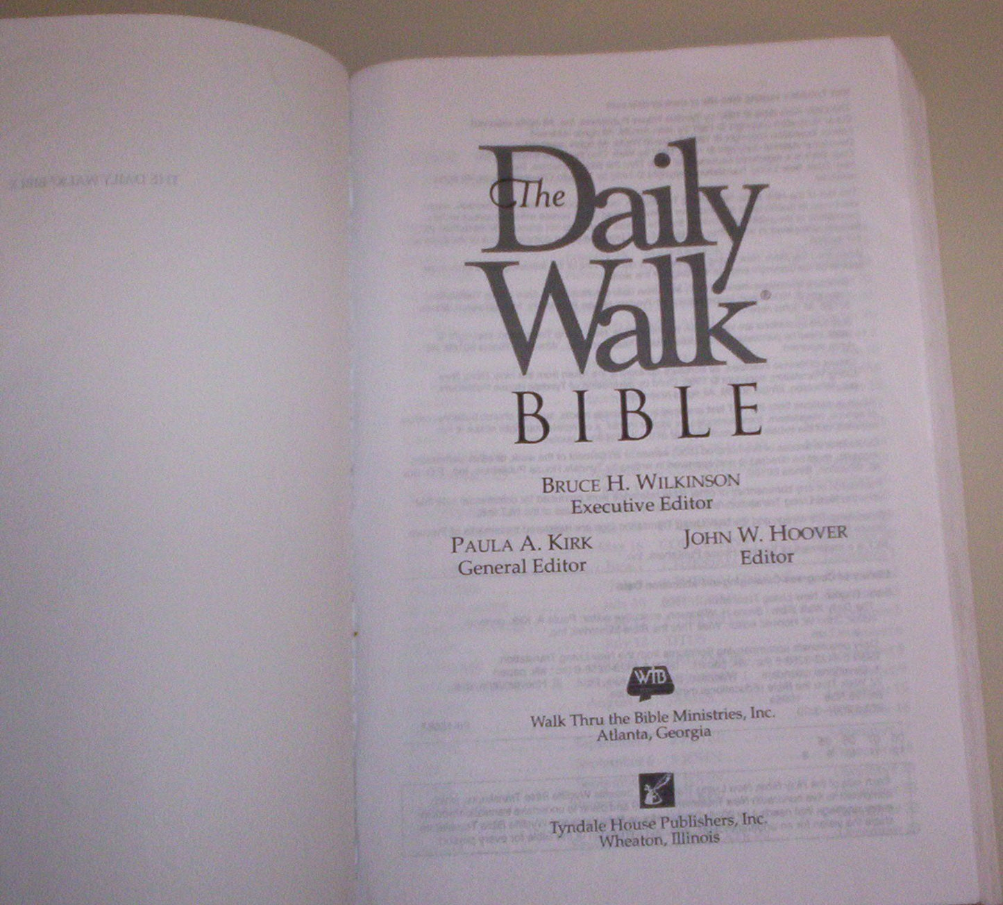 The Daily Walk Bible (New Living Translation) by Tyndale