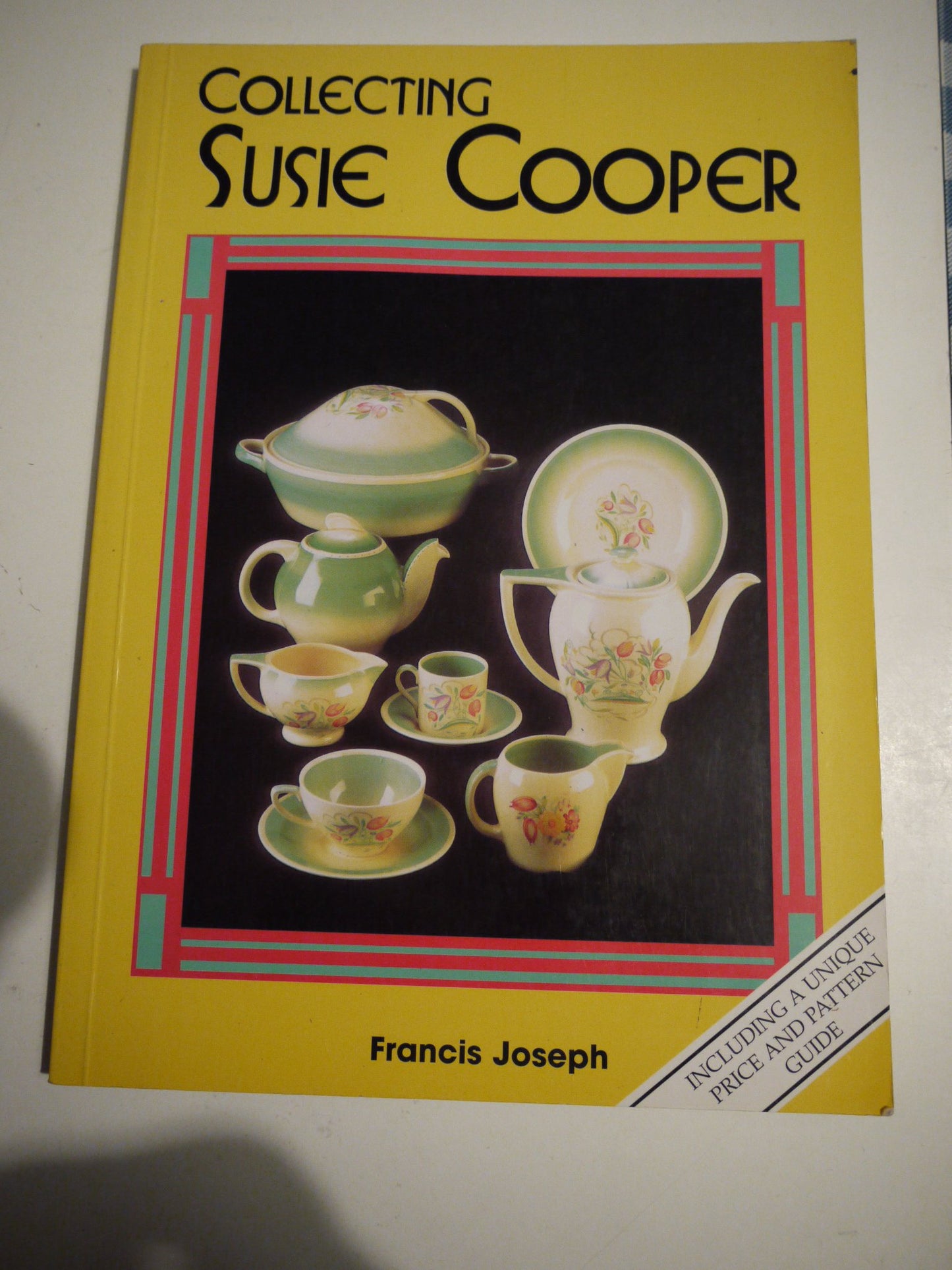 Collecting Susie Cooper